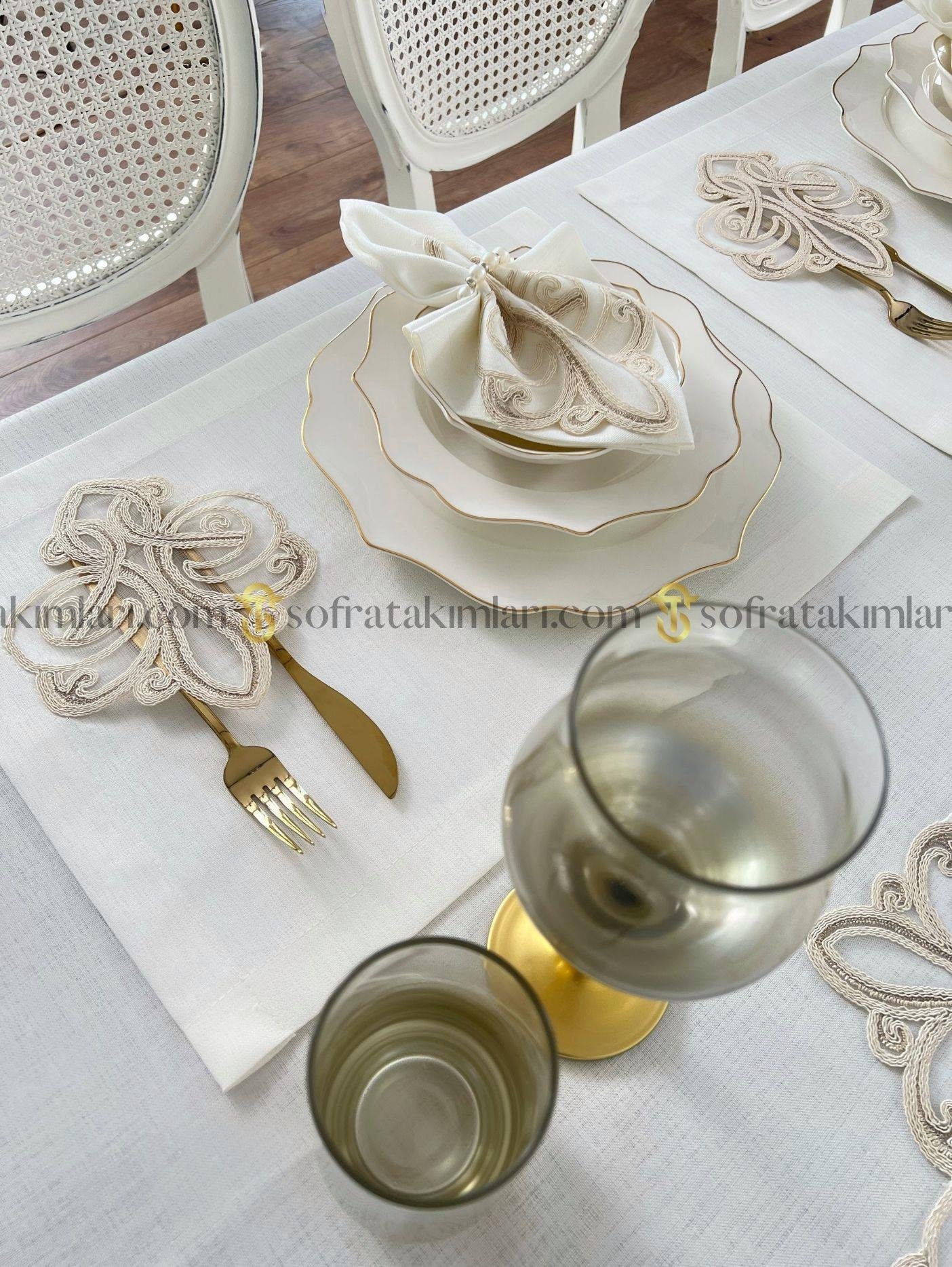 Viento Model Lüx 38 Parça Amerikan Servisli Set -Cappucino Dantelli -  Kırık Beyaz Keten Kumaş