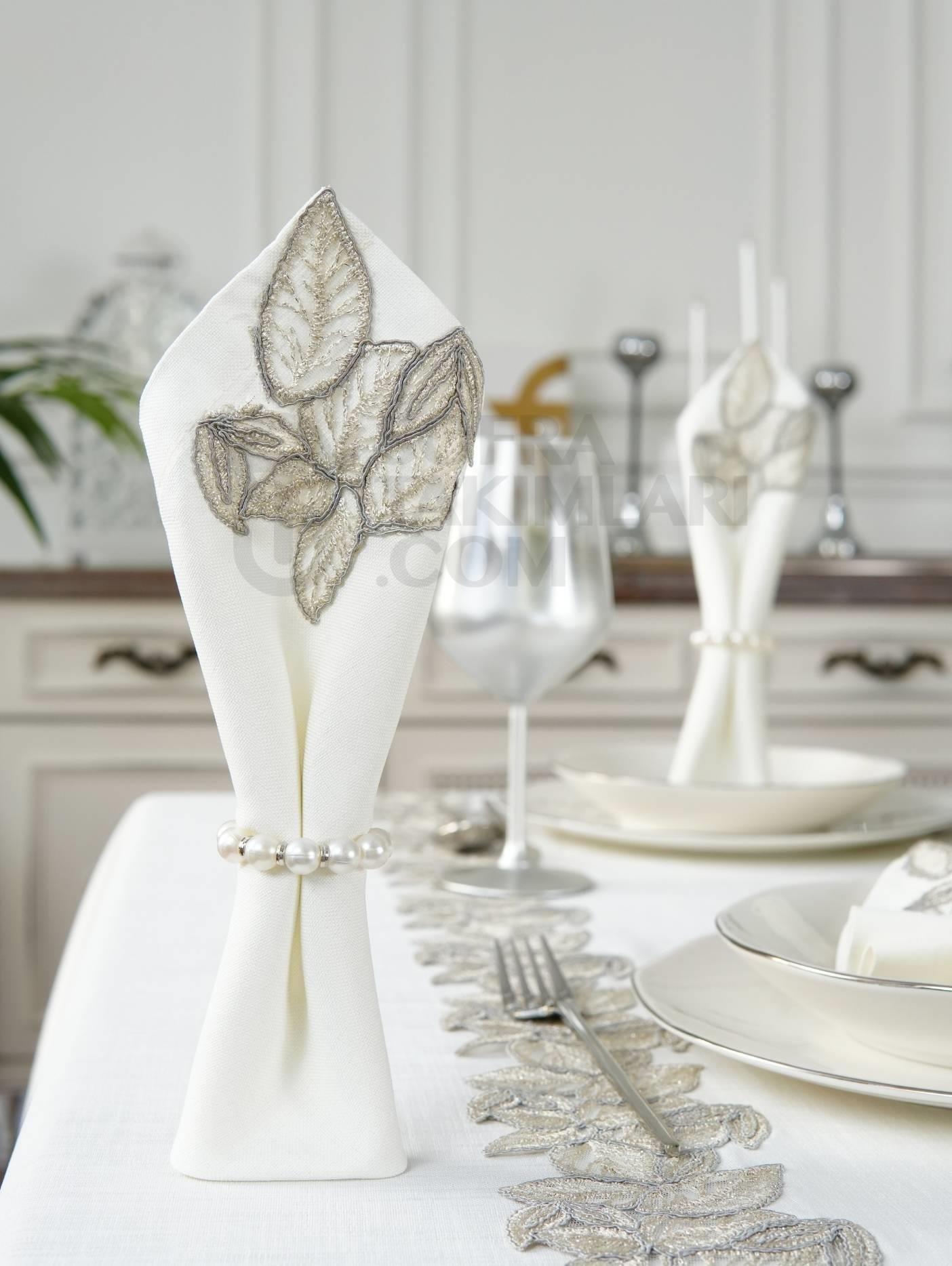 Vita Lüx Masa Örtüsü Takımı 38 Parça