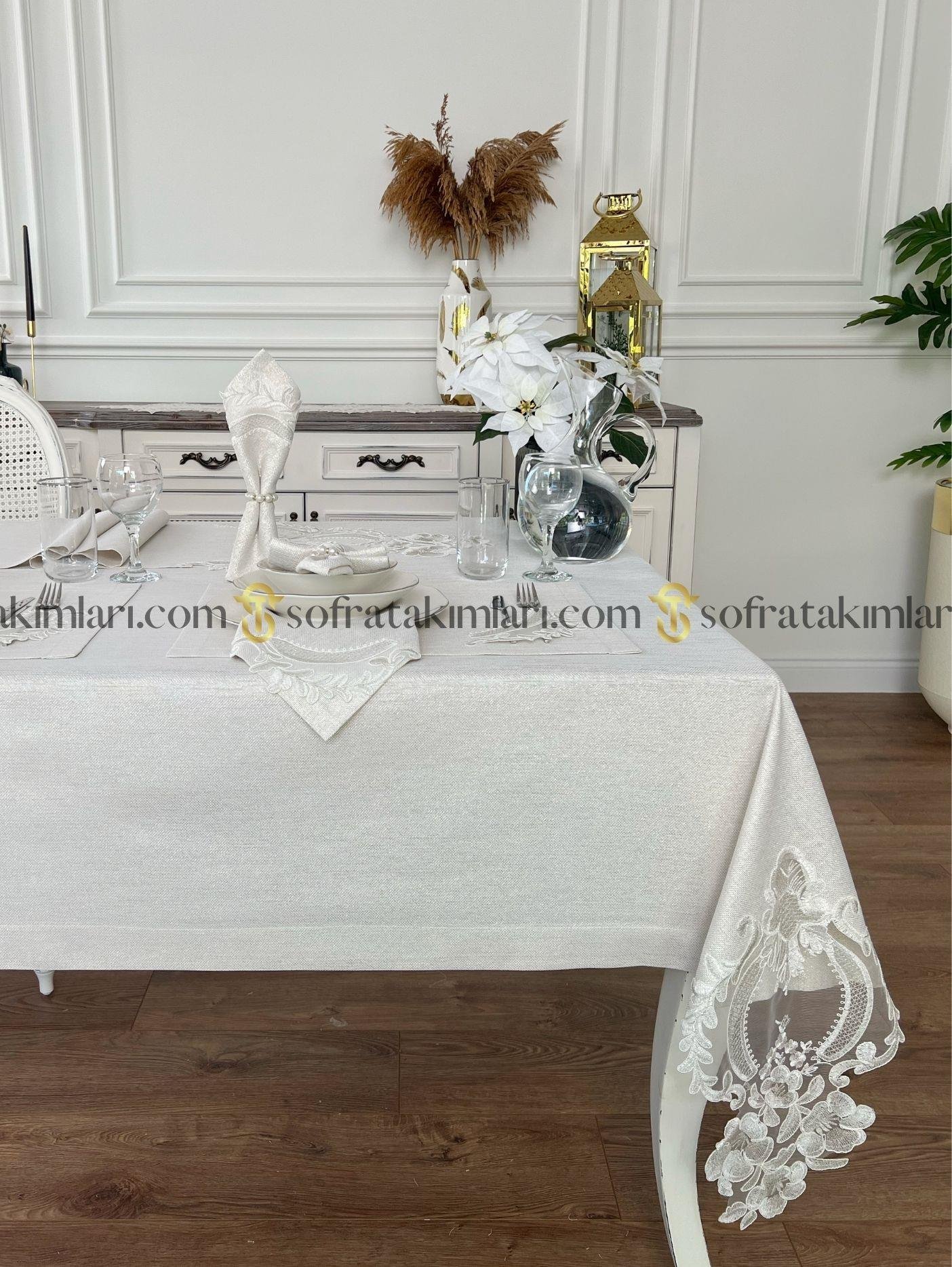 Zahira Model Eko Sofra Takımı 38 Parça Amerikan Servisli Set - Gümüş Dantelli - Işıltılı Taş Rengi Kumaş