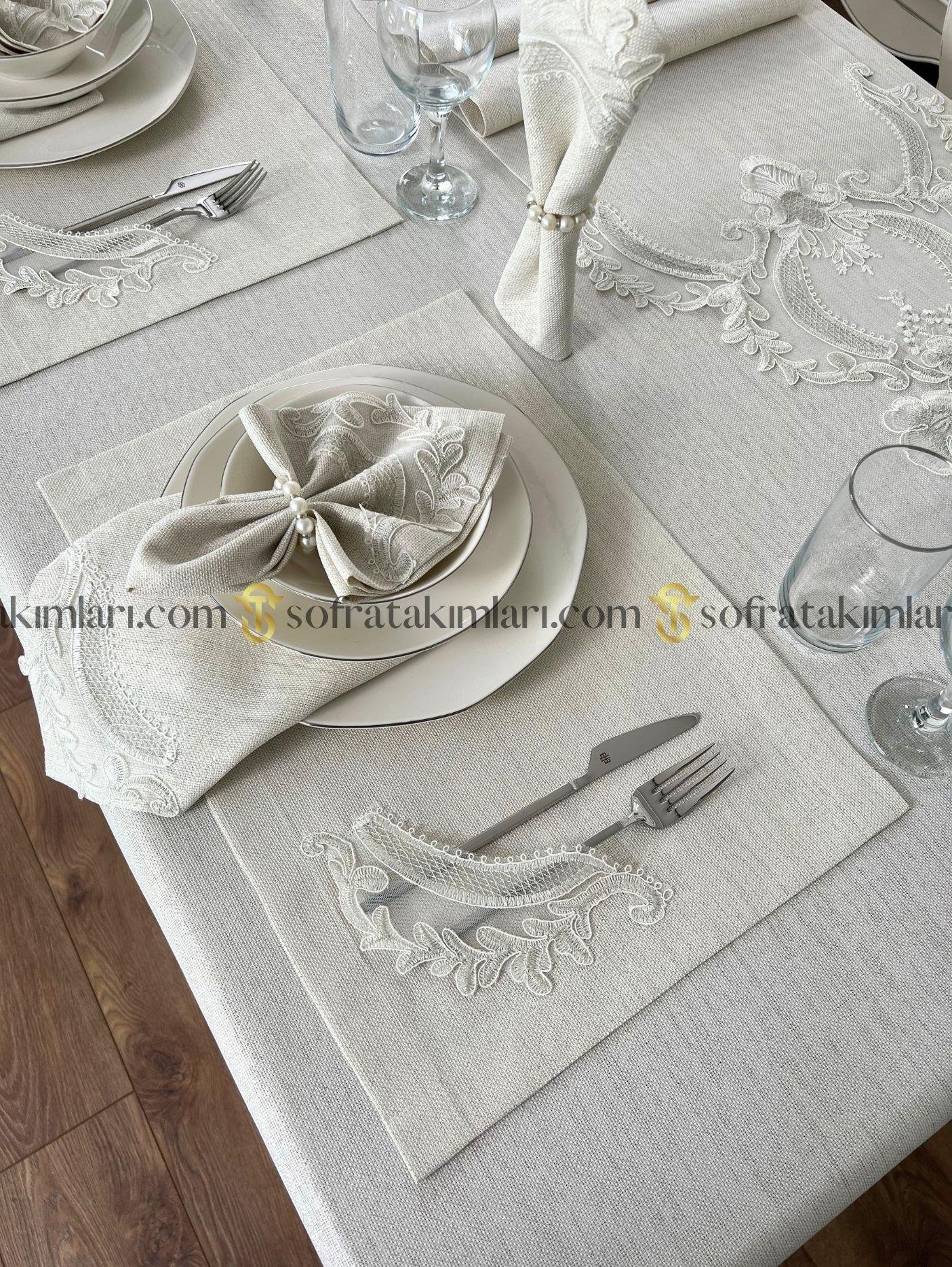 Zahira Model Eko Sofra Takımı 38 Parça Amerikan Servisli Set - Gümüş Dantelli - Işıltılı Taş Rengi Kumaş