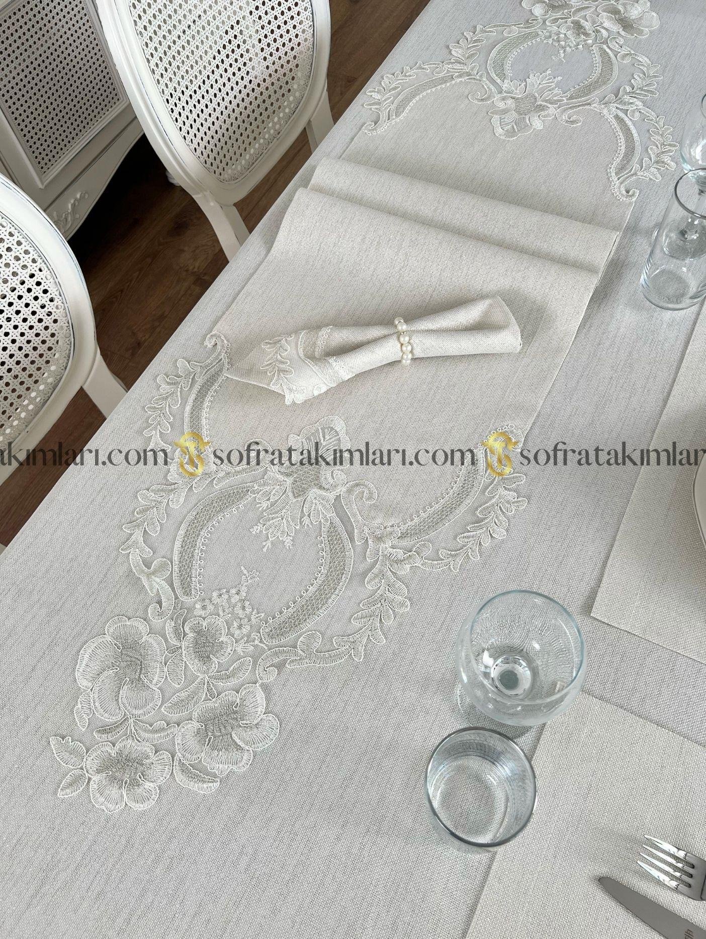 Zahira Model Eko Sofra Takımı 38 Parça Amerikan Servisli Set - Gümüş Dantelli - Işıltılı Taş Rengi Kumaş