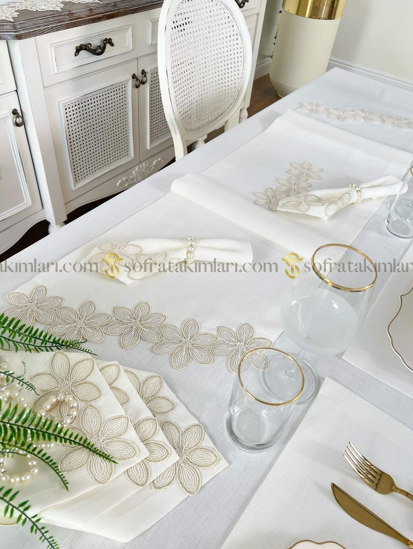 Zenya Model Eko Sofra Takımı - 38 Parça Amerikan Servisli Set - Gold Dantelli - Kırık Beyaz Kumaş