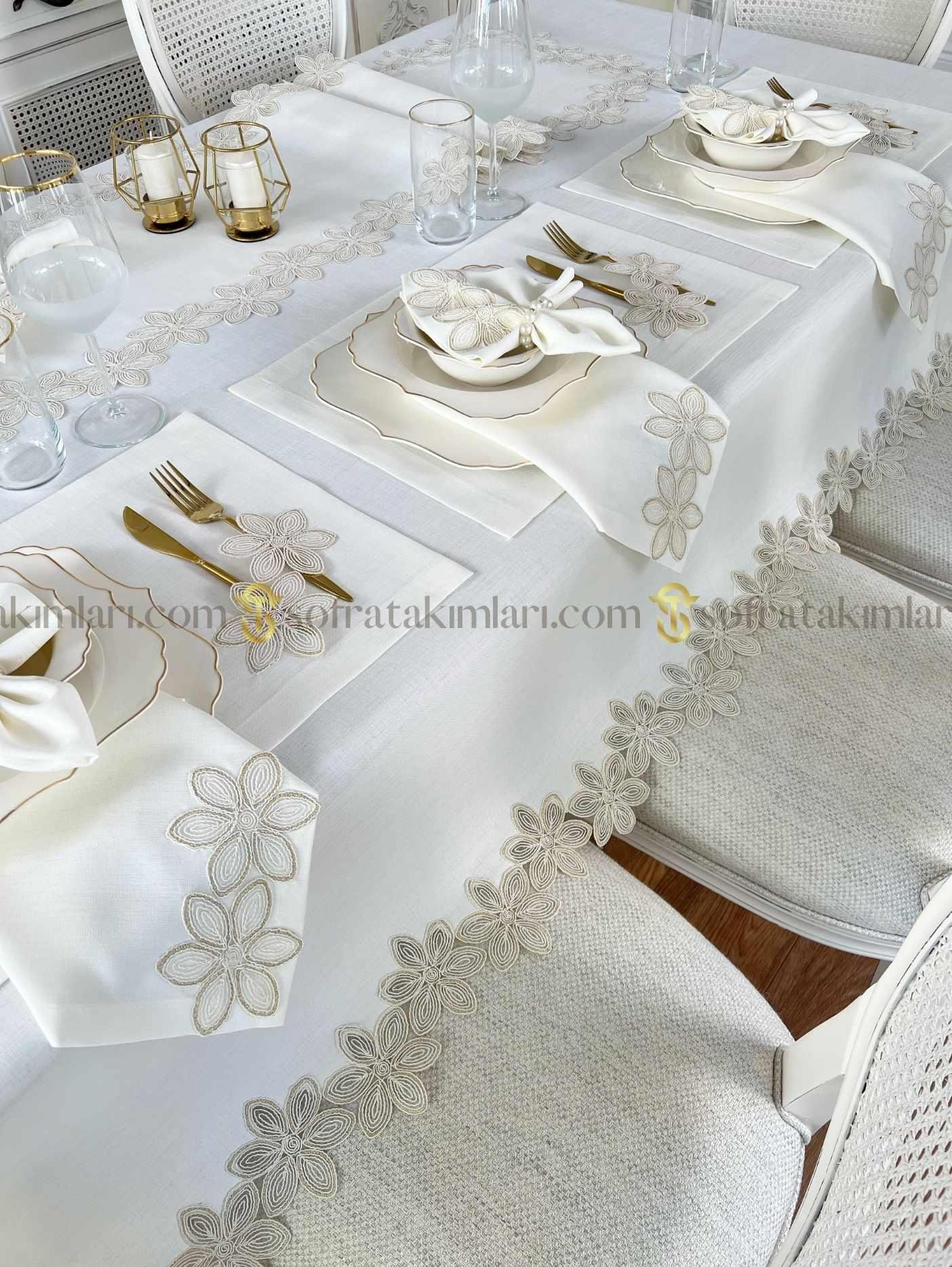 Zenya Model Lüx Sofra Takımı - 38 Parça Amerikan Servisli Set - Gold Dantelli - Kırık Beyaz Kumaş