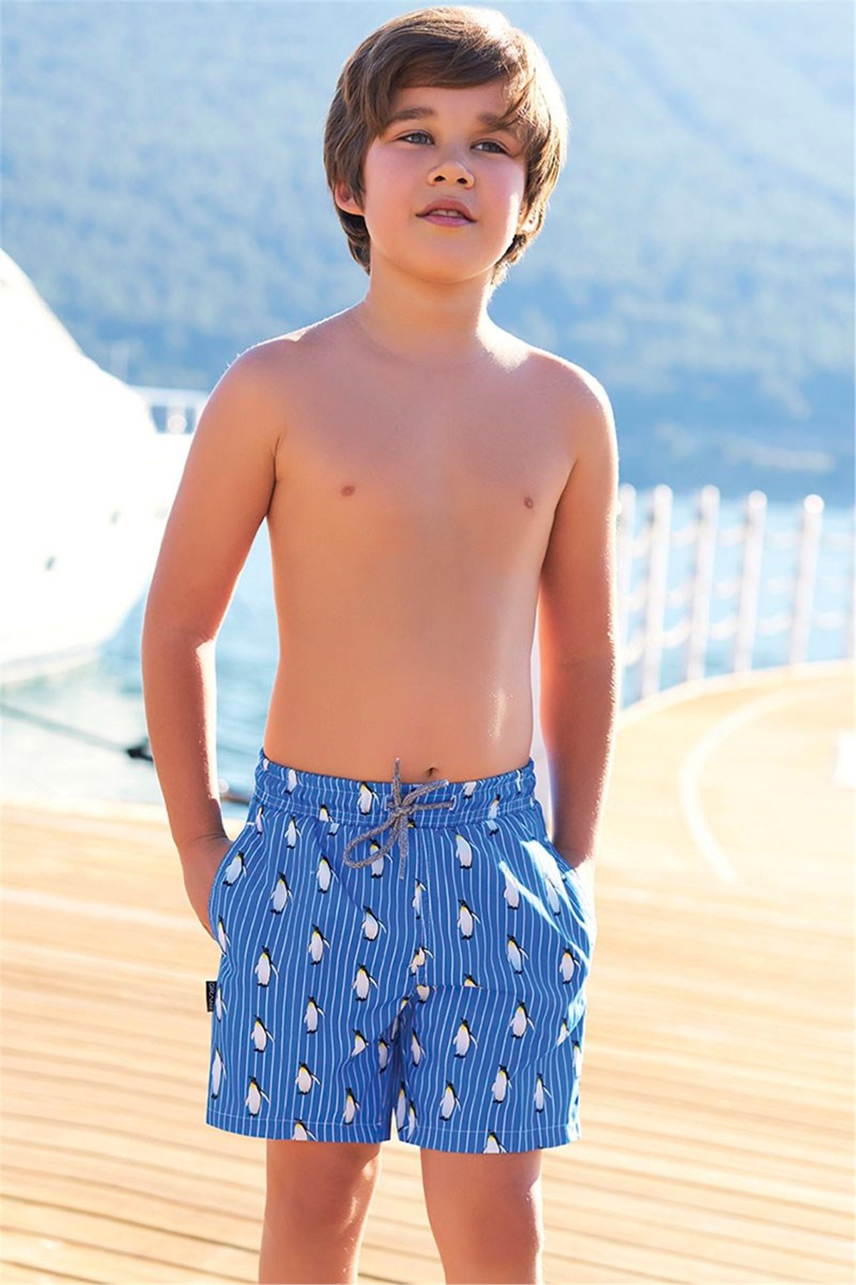 3-12 Yaş Penguen Baskılı Çocuk Havuz Şortu G1182