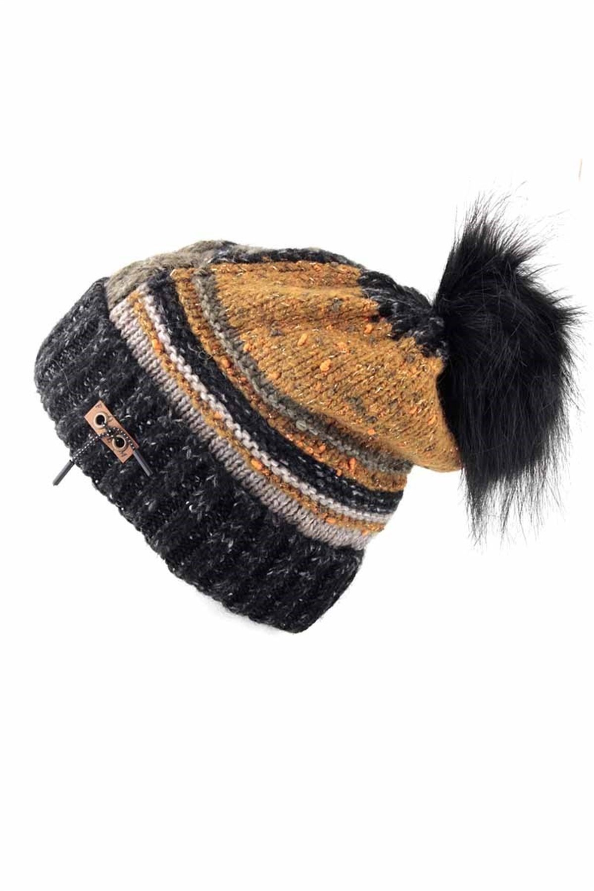 Bayan Bere, Claudia 2474 Pamuk ve Moher Yün Bere