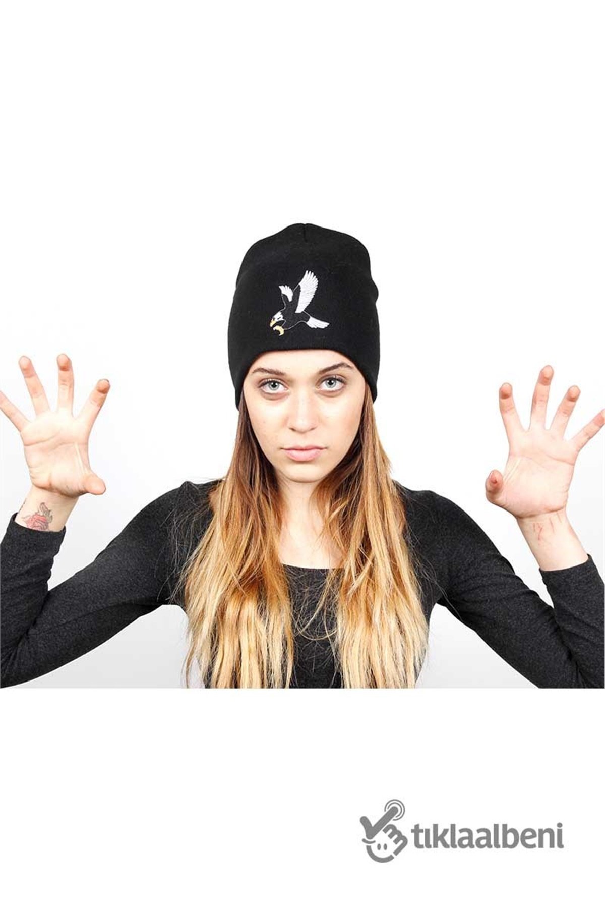 Bayan Kara Kartal Taraftar Bere YB-702-2