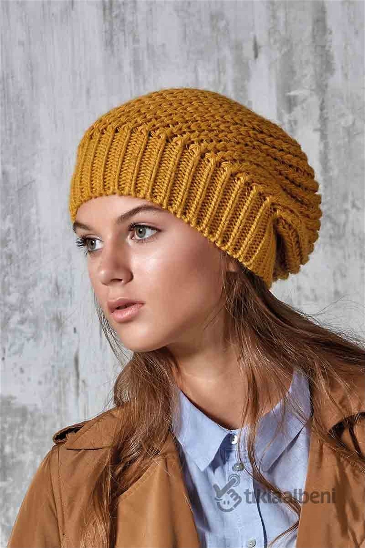 Kadın Bere, Düz Yumuşak Dökümlü Bere GP-1557