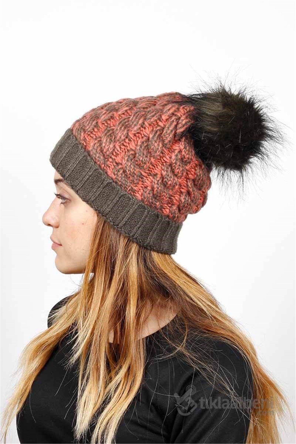 Kürklü Bayan Ponponlu Bere - Fonem 12352 Ekru