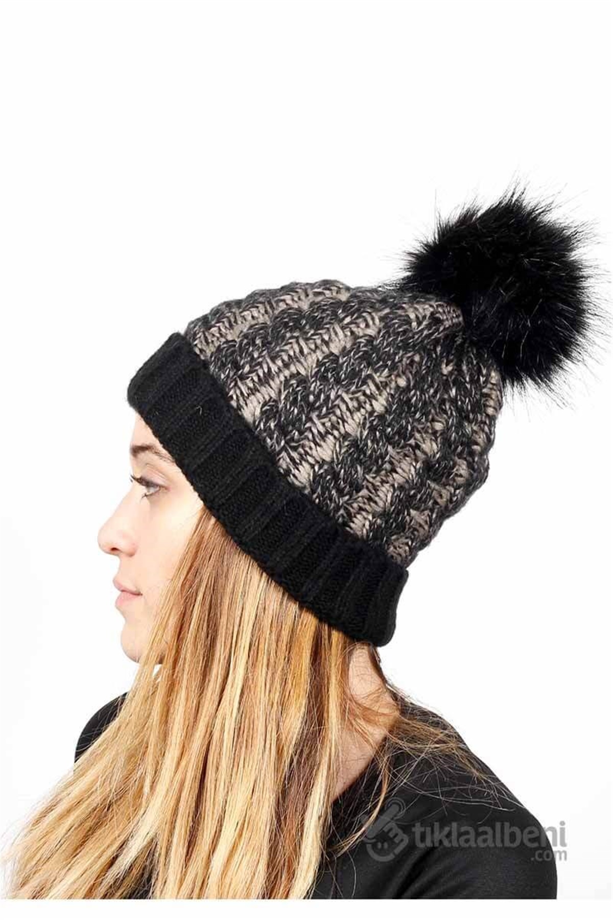 Kürklü Bayan Ponponlu Bere - Fonem 12352 - Siyah