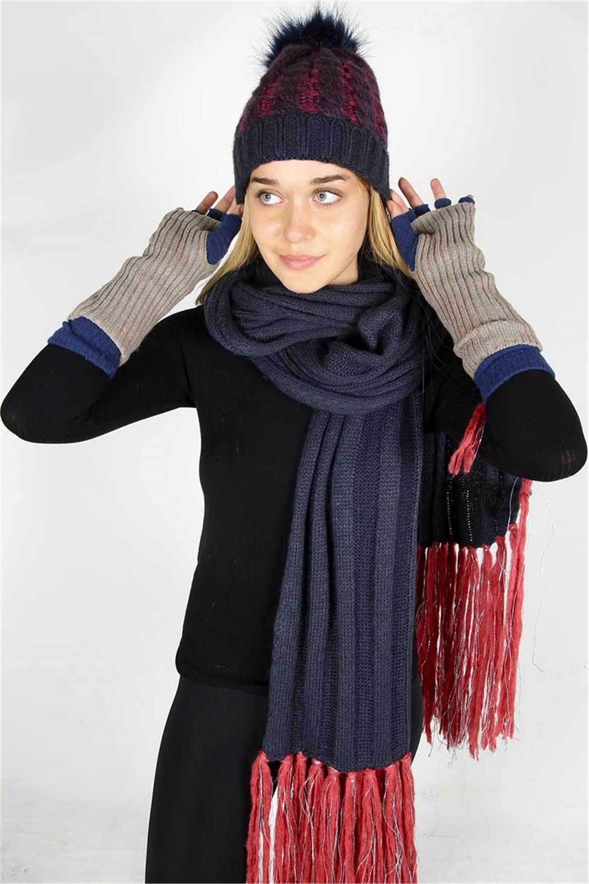 Özel Kombin Amsterdam Kadın Üçlü Atkı Bere Eldiven Seti 14607-3