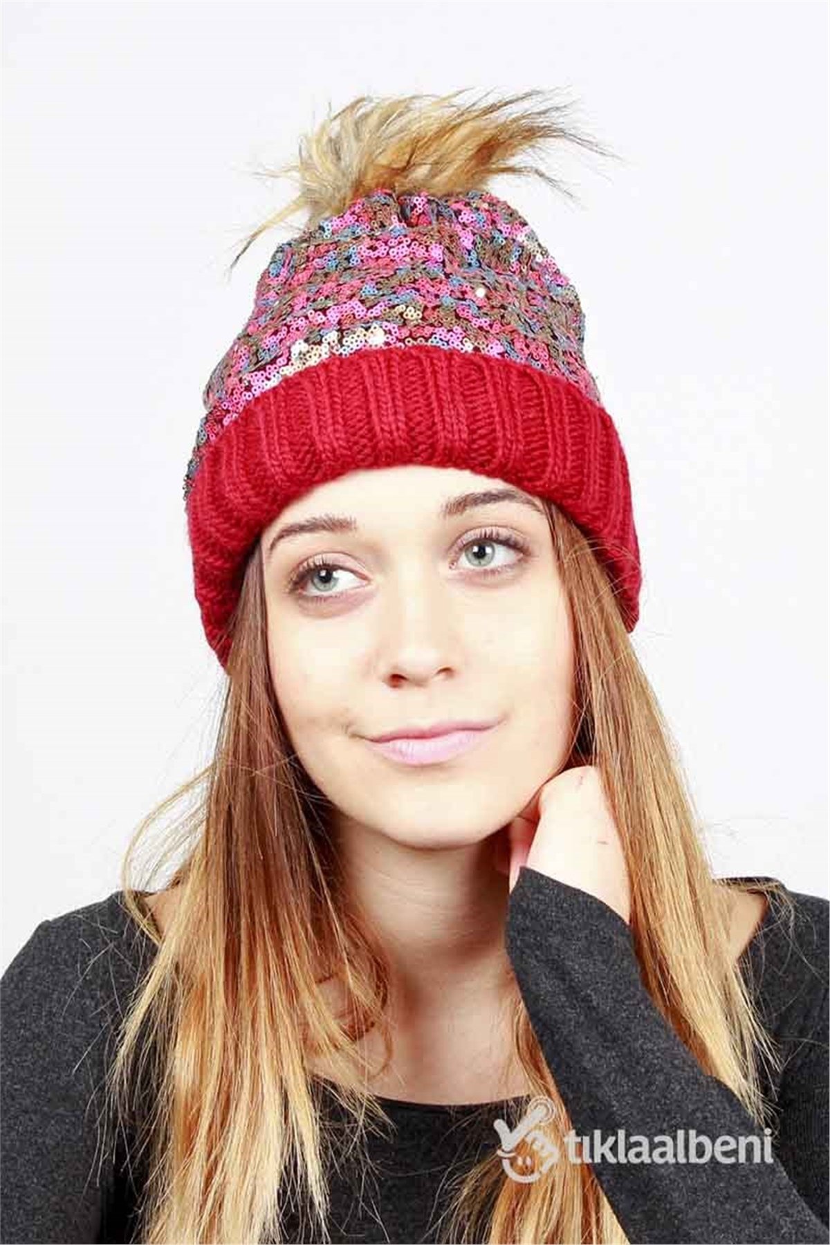 Pullu Renkli Bere, Pullu Bereler Valeri 10216