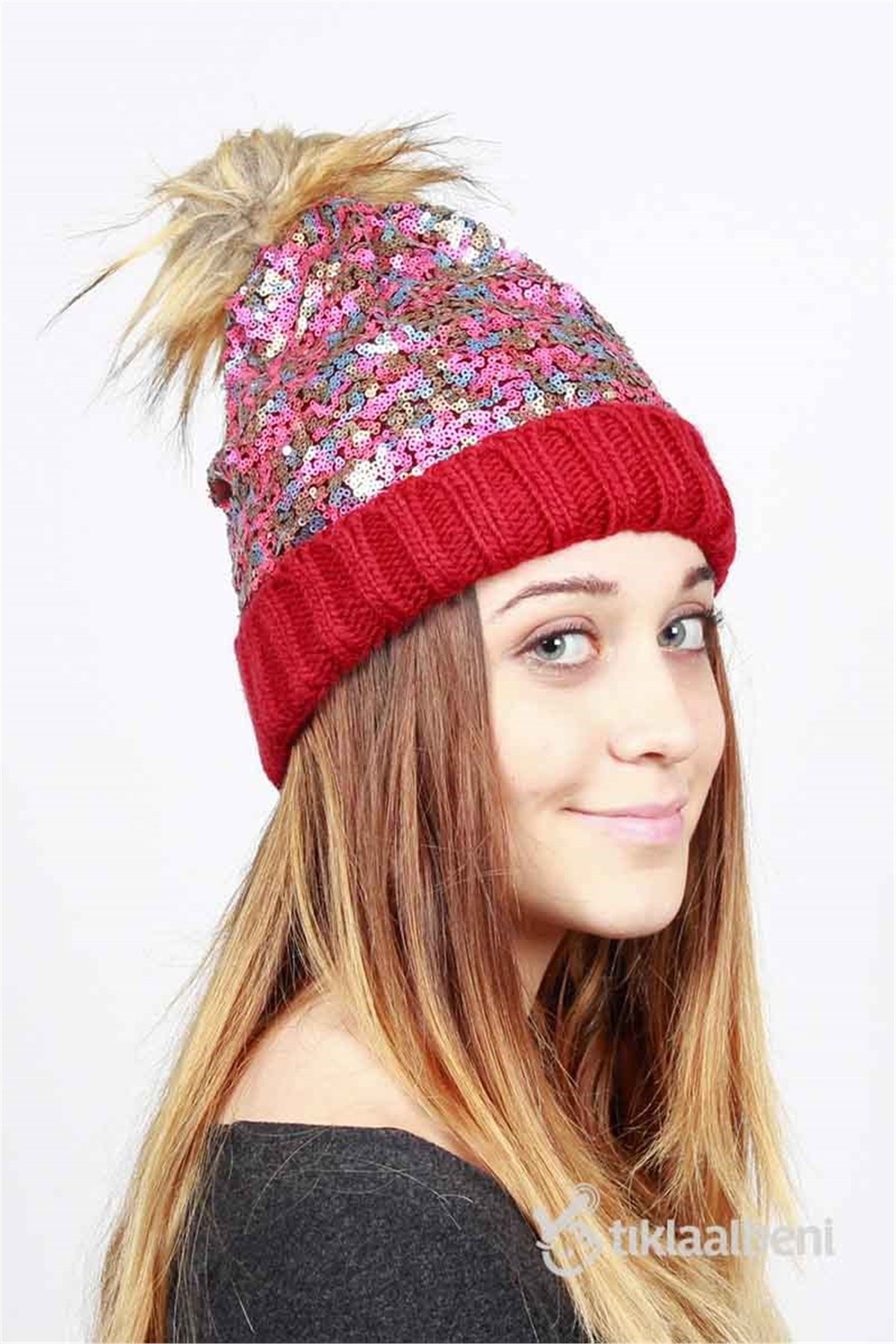 Pullu Renkli Bere, Pullu Bereler Valeri 10216