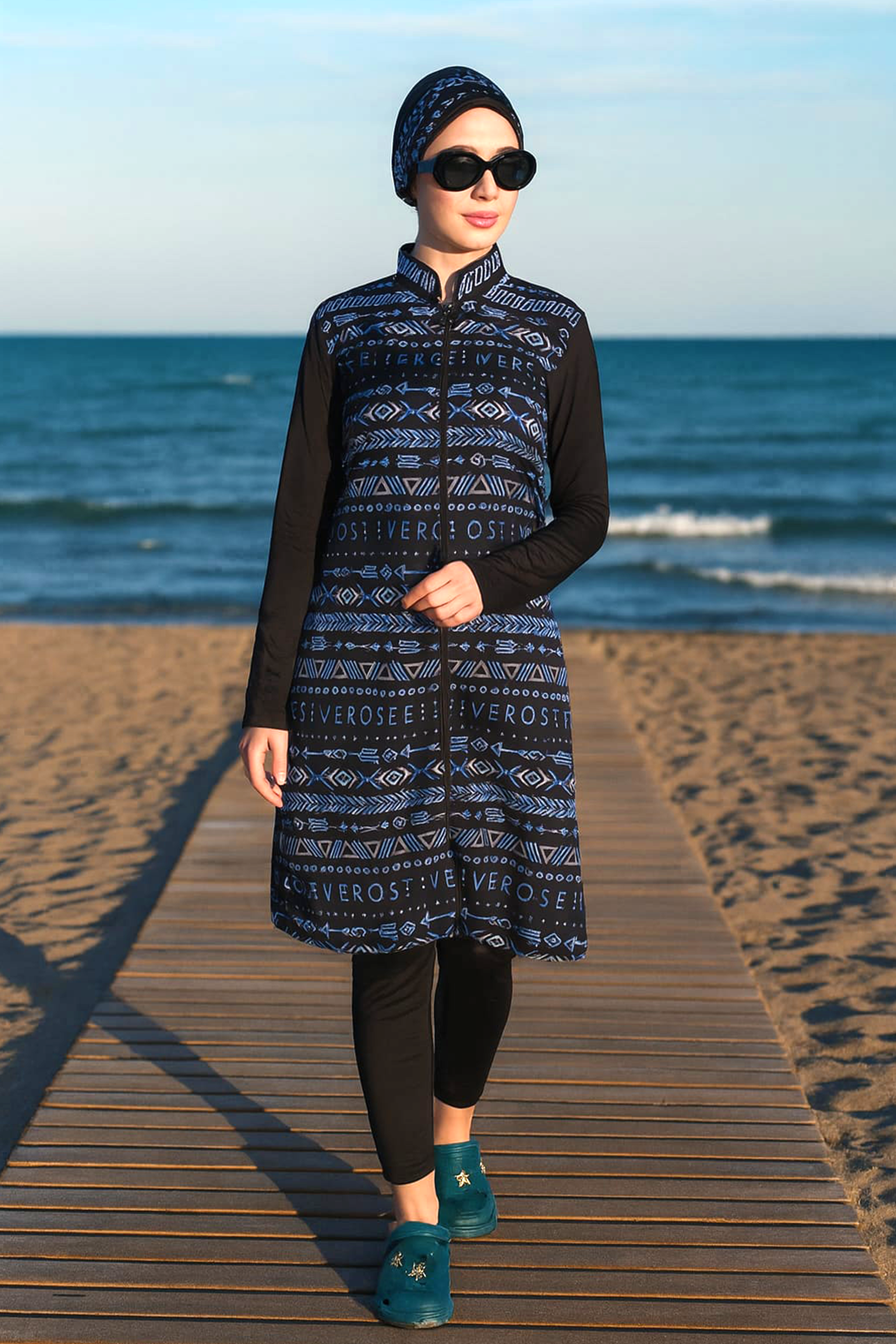 Veros Mayo VRS1103, Lacivert Desenli Tesettür Mayo