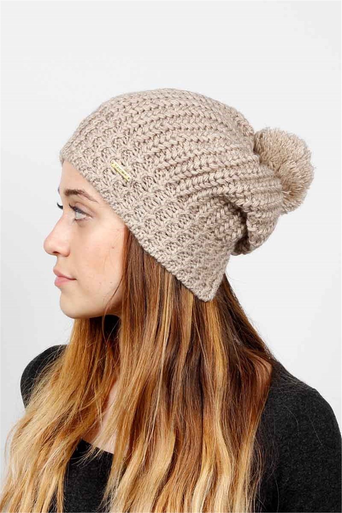 Yırtmaçlı Tarz Bere, B-1307