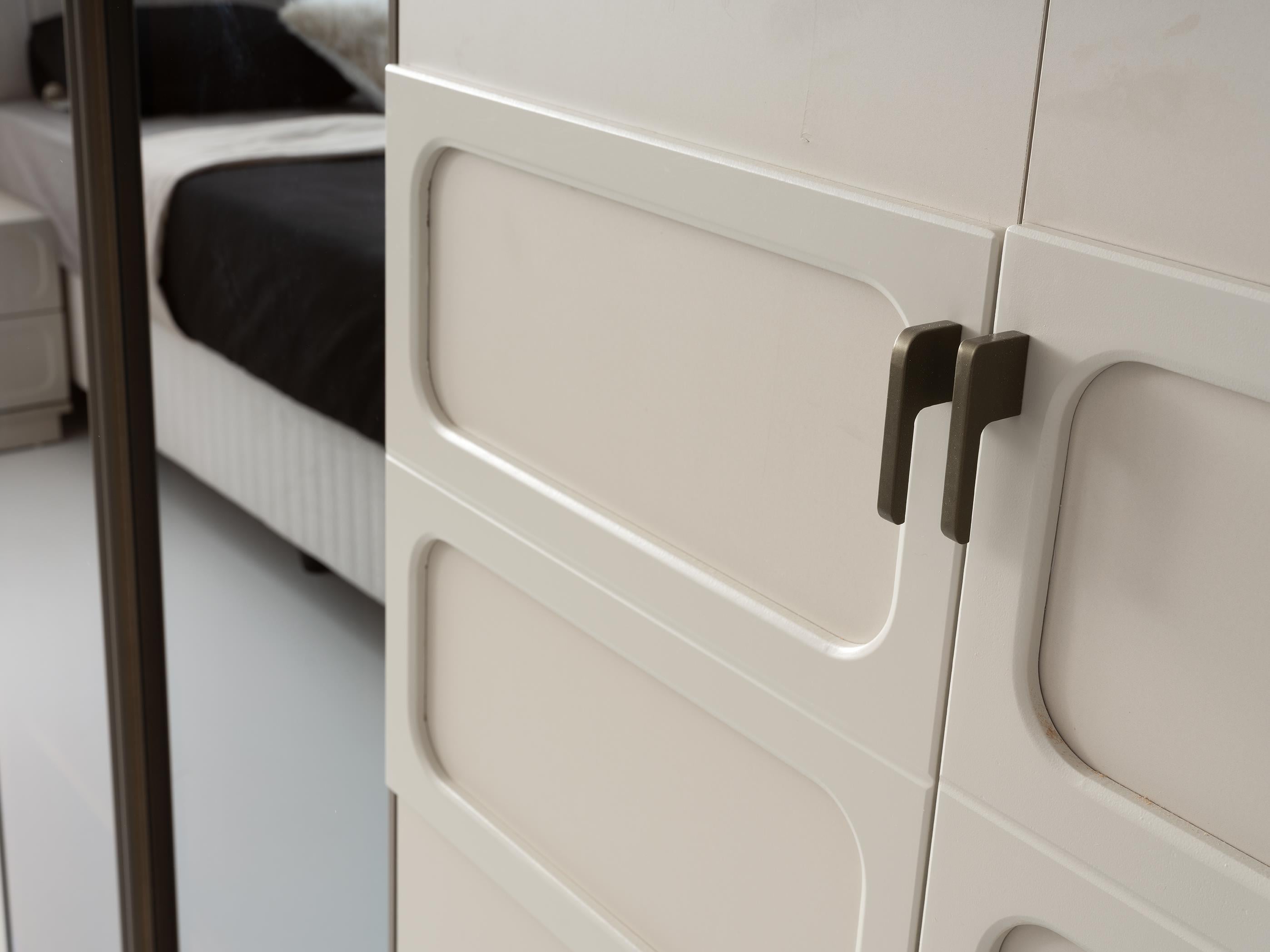 Malta %100 MDF 6 Kapaklı Modern Dolap