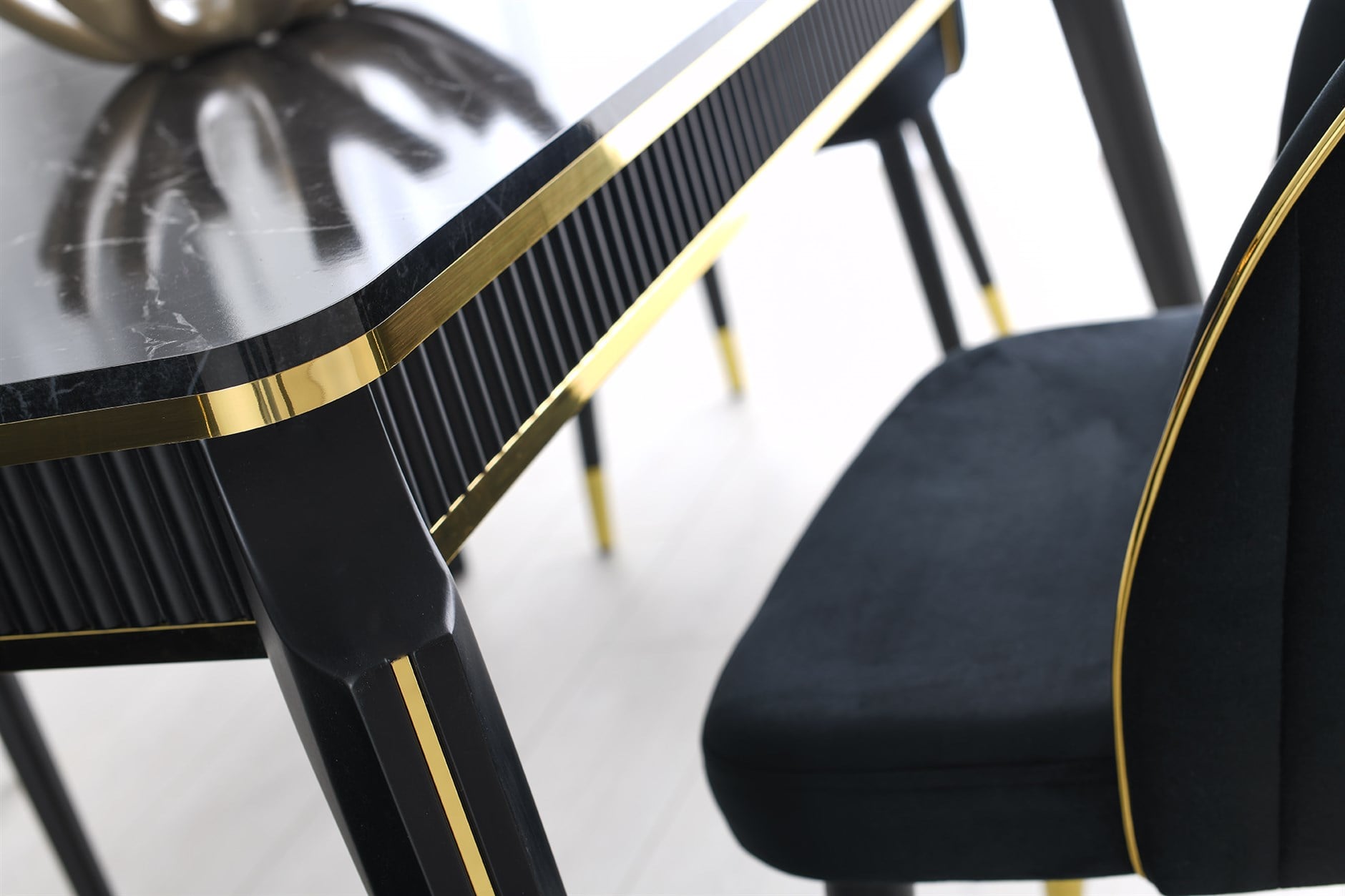 Modern Tasarım Lüks Açılır Yemek Masa Sandalye Takımı 90x145