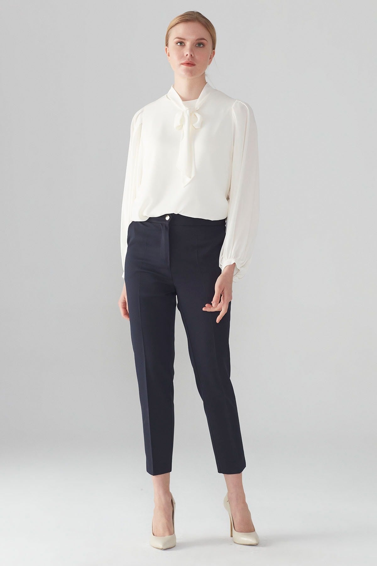P-0024 PANTS PANTOLON