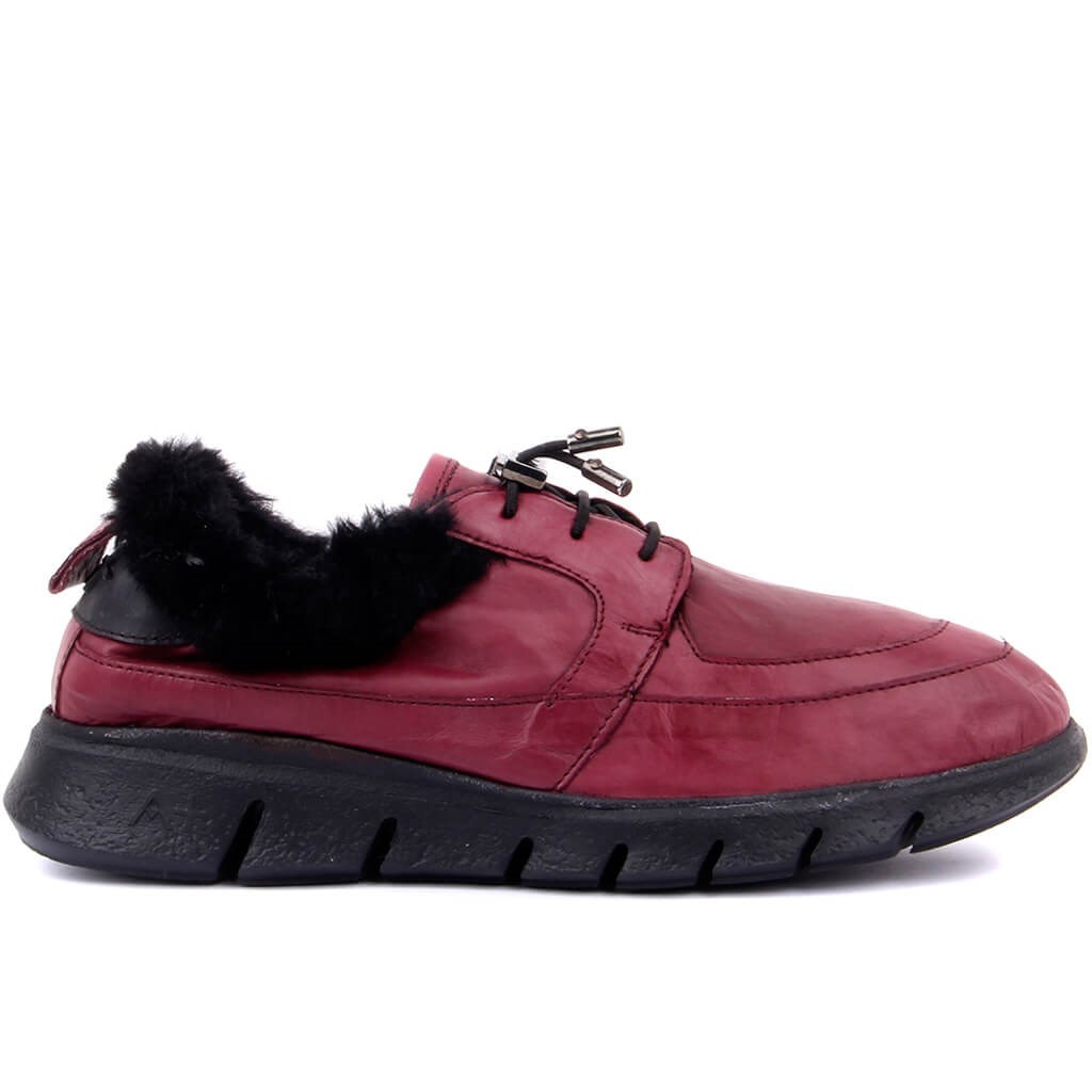 2986-LAKERS A + WOMAN SHOES