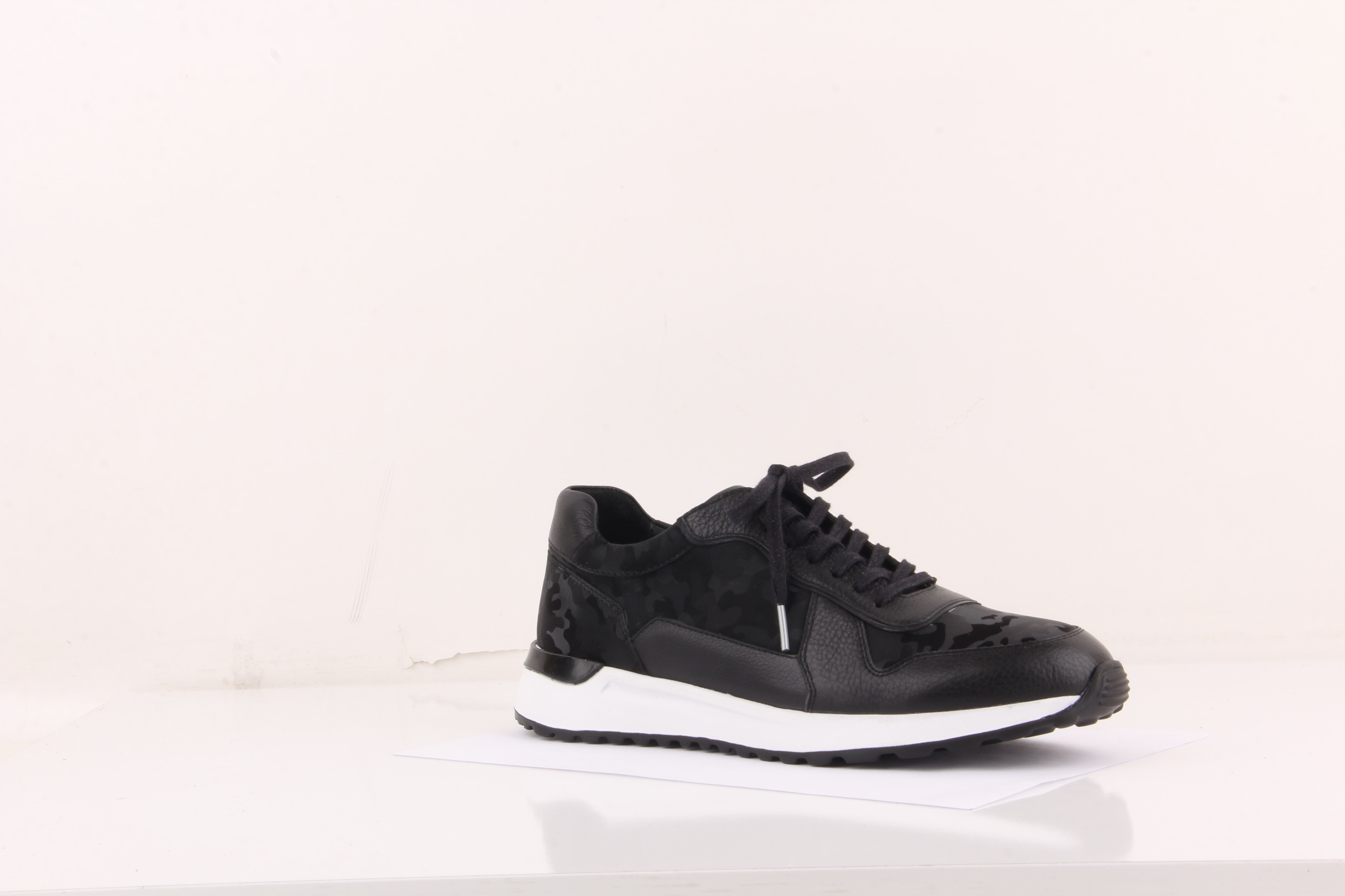 SneakersSail Lakers - Siyah Bağcıklı Erkek Günlük Ayakkabı 101-054-H1071101-054-H1071 R3 SIYAH FLT-SYH KMFLJ-SYH SC.