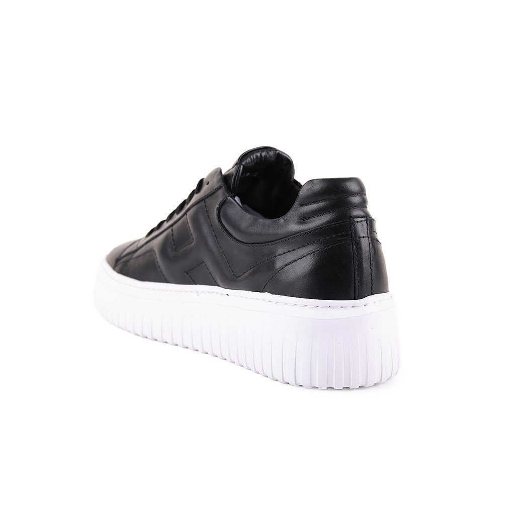 SneakersSail Lakers - Siyah Deri Bağcıklı Erkek Günlük Ayakkabı 101-1029-4406101-1029-4406 R11 SIYAH NAPA