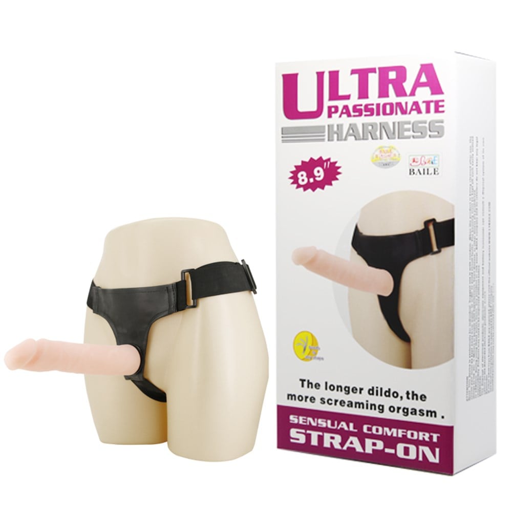 İçi Dolu 22cm Bükülebilen Realistik Belden Bağlamalı Protez Penis