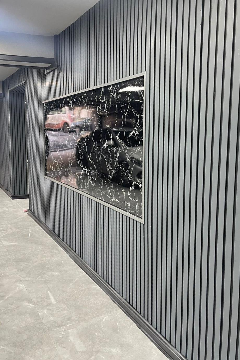 ألواح السقف والجدران ديكونيل باللون الأسود الفحمي 21 سم