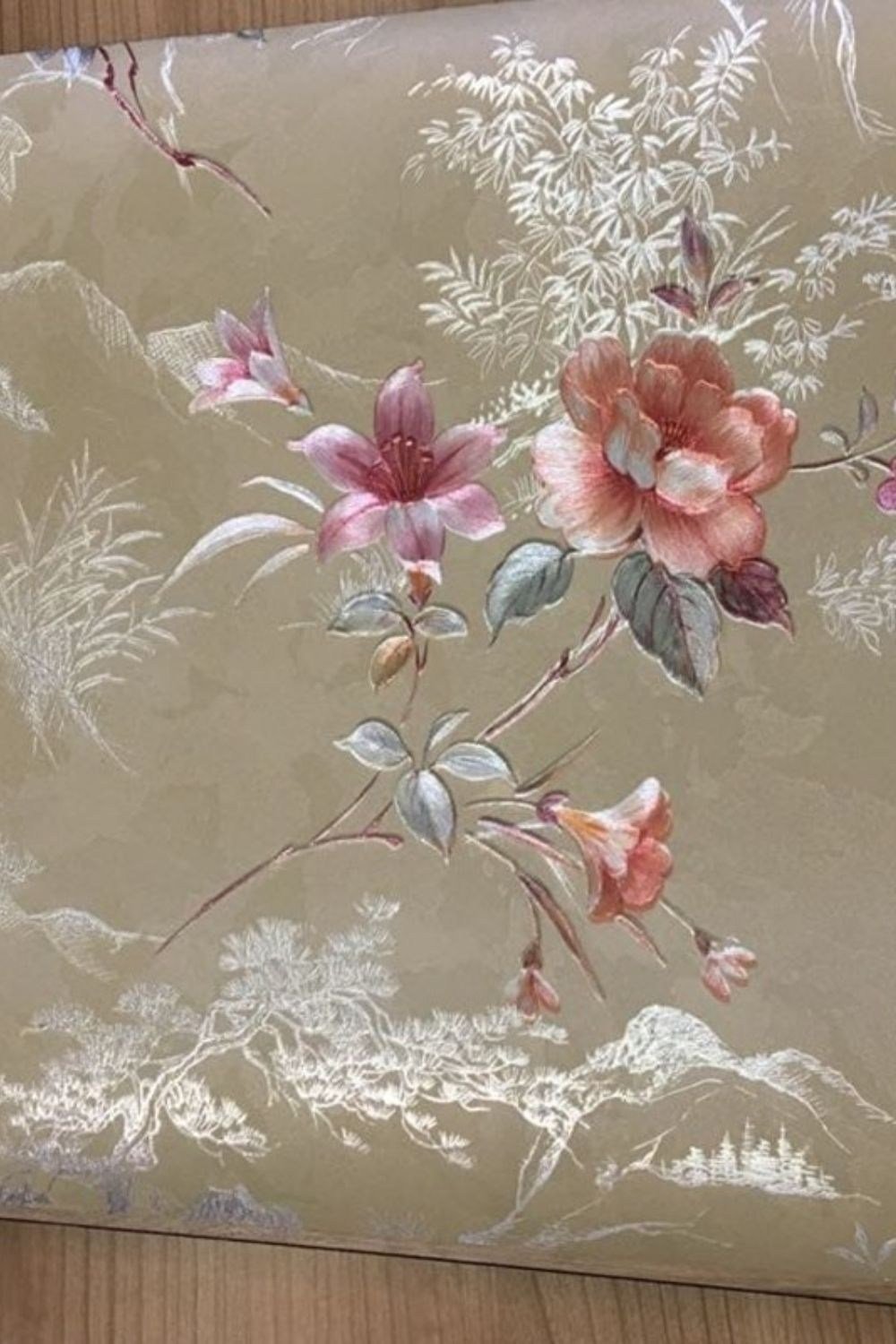 Silver Flower Patterned Wallpaper D-95110