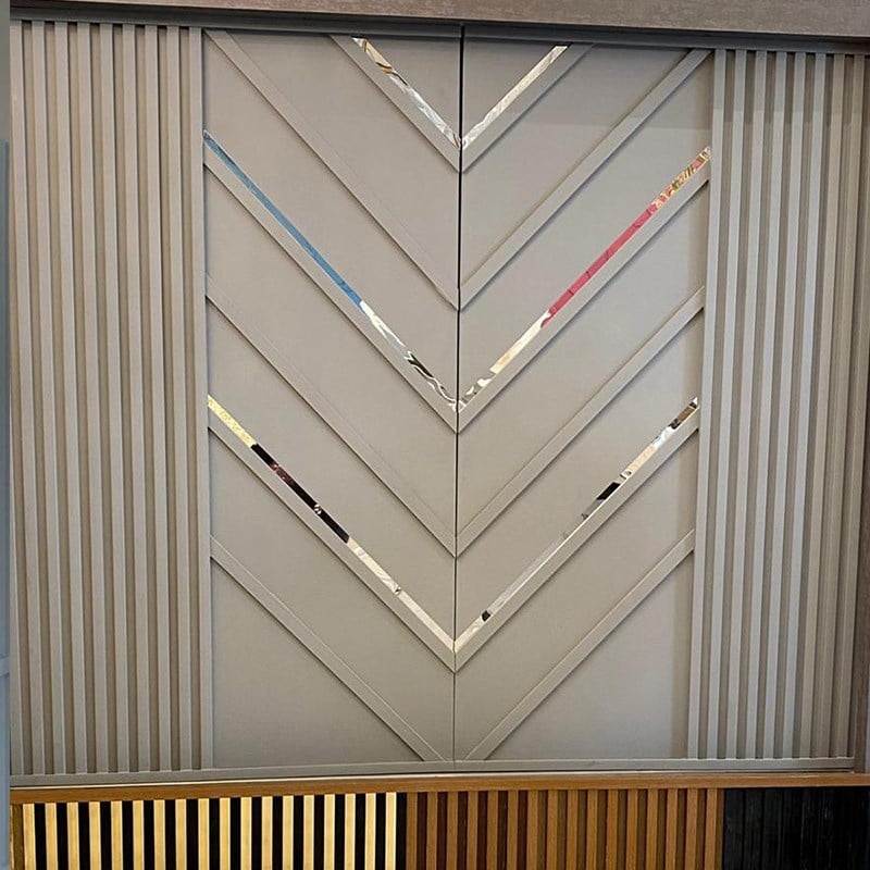 Sliver Plexiglass Adhesive Silver Mirror 244cm