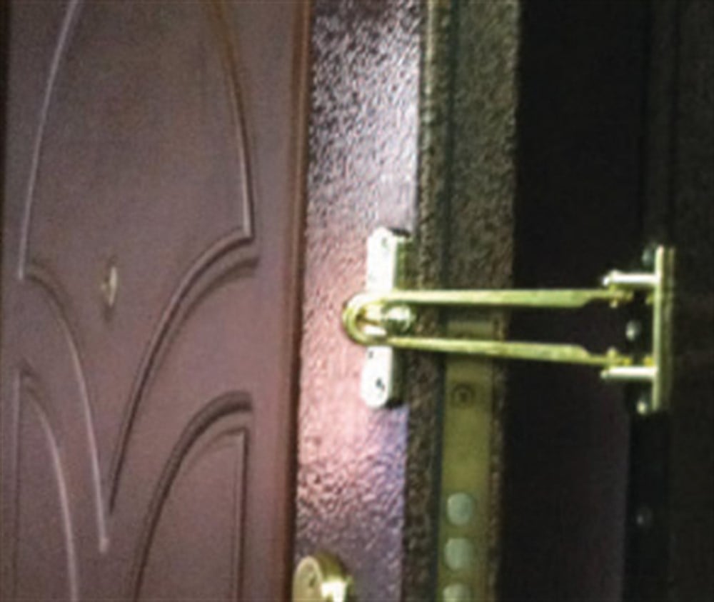 KAPI ARKASI EMNİYET MANDALI (KELEPÇESİ) SATEN