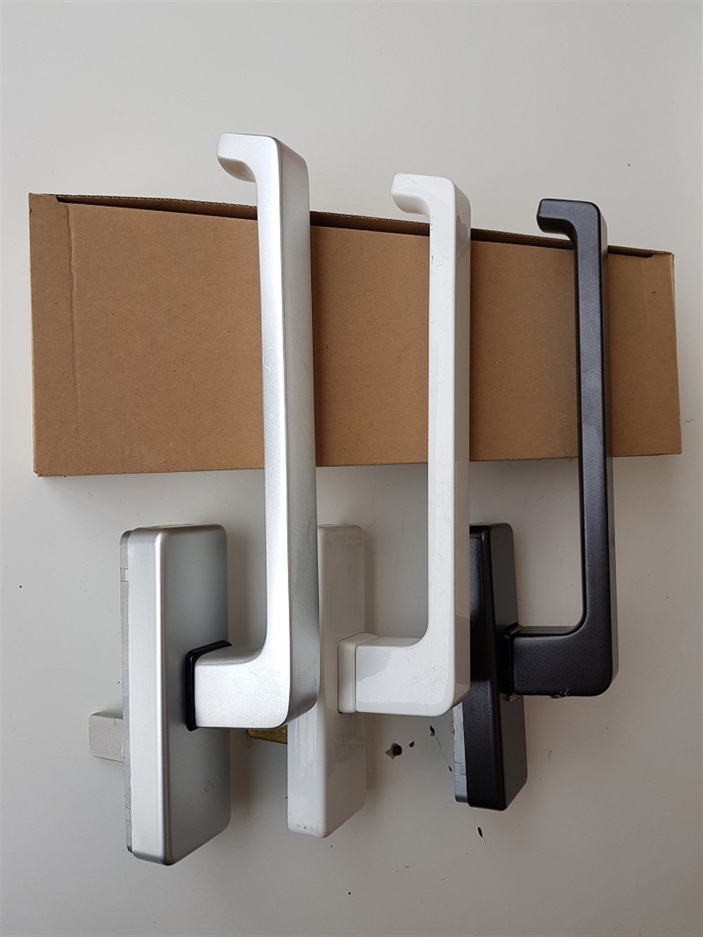 ALUMİNYUM  TAM OTOMATİK KOL -SOL-GÜMÜŞ