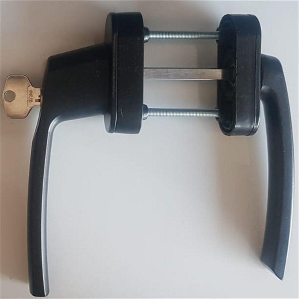 ROZETLİ KAPI KOLU BİR TARAFI KİLİTLİ BİR TATAFI BASIK FLAT