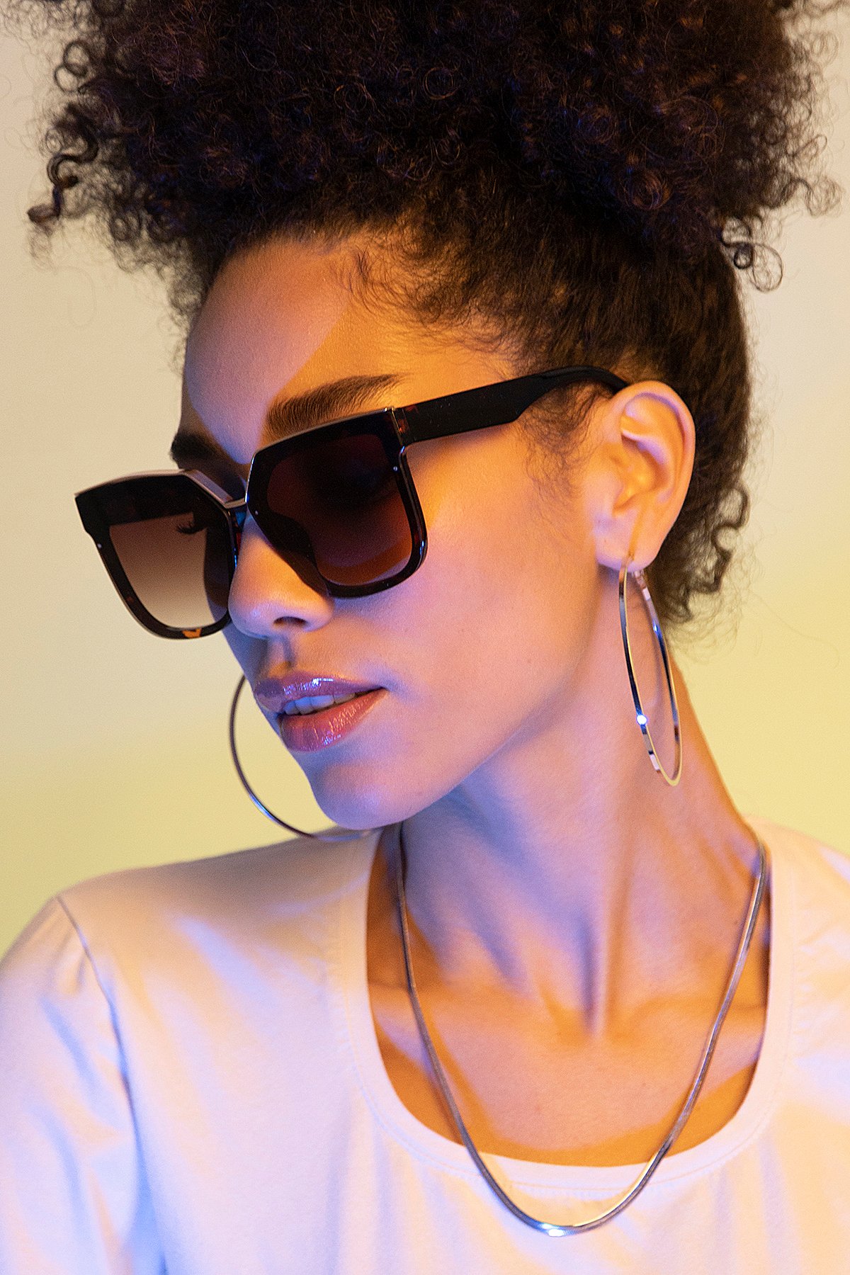 Gold Detaylı Siyah Büyük Kasa Kadın Güneş Gözlüğü PL22KG001R002