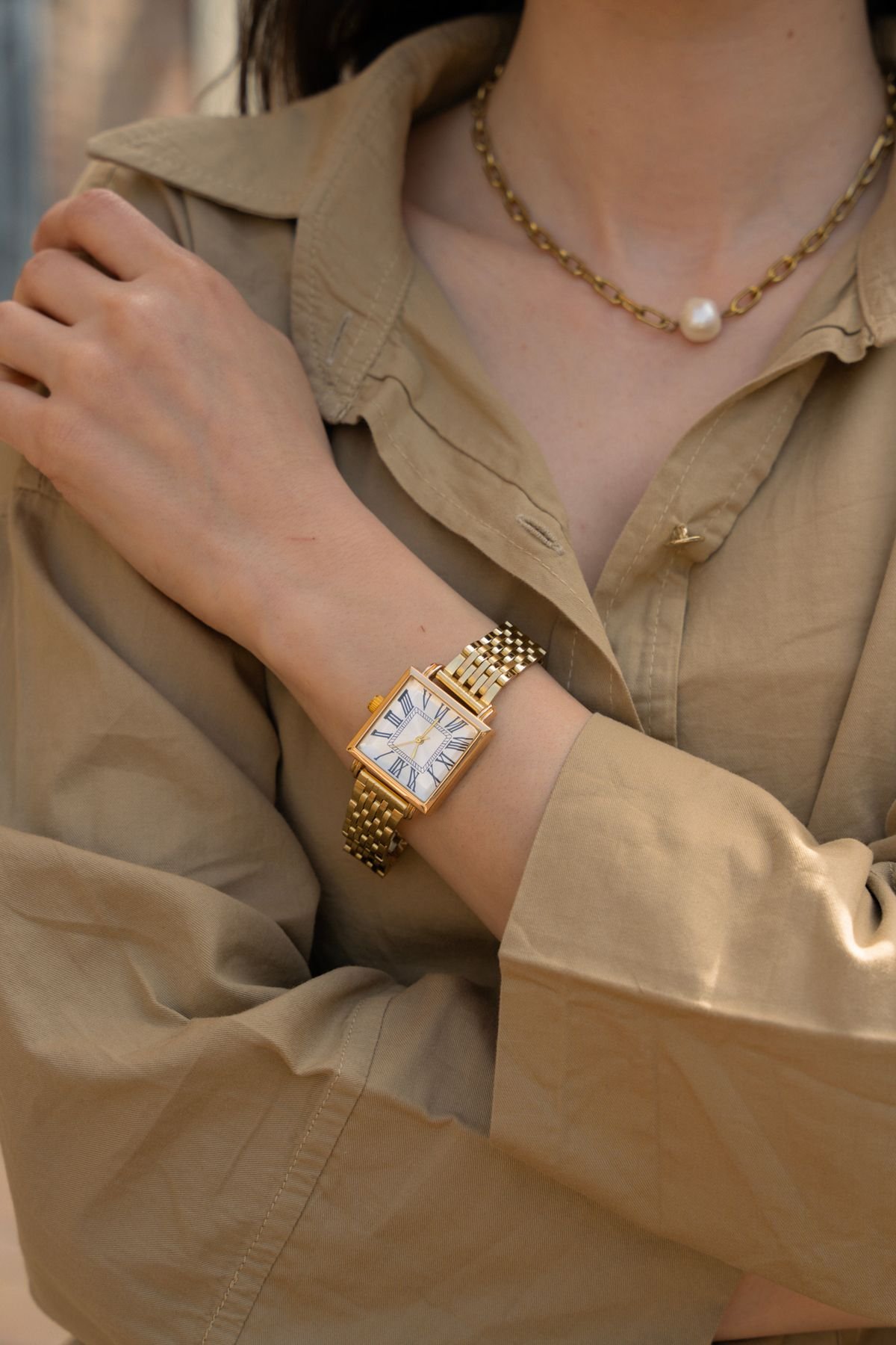 Gold Kare Vintage Roka Rakamlı Kadın Kol Saati