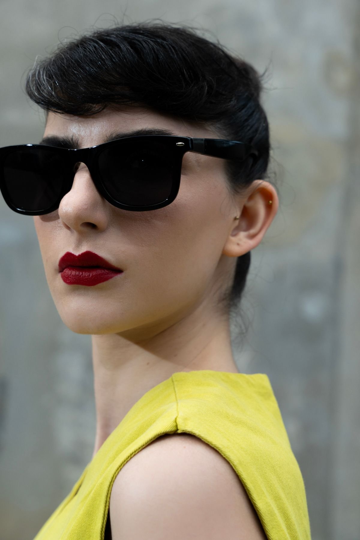 Polarize Lens Gümüş Çivi Detaylı Wayfarer Kadın Güneş Gözlüğü