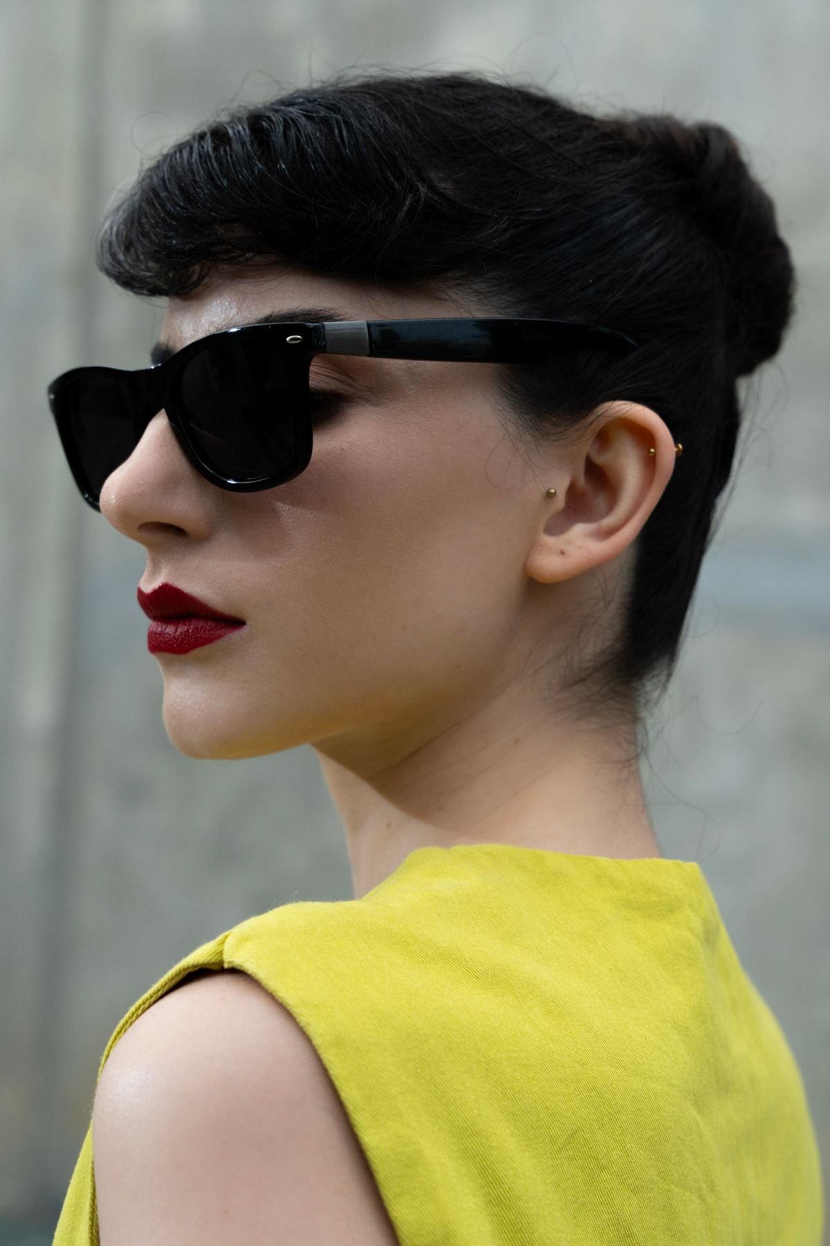 Polarize Lens Gümüş Çivi Detaylı Wayfarer Kadın Güneş Gözlüğü