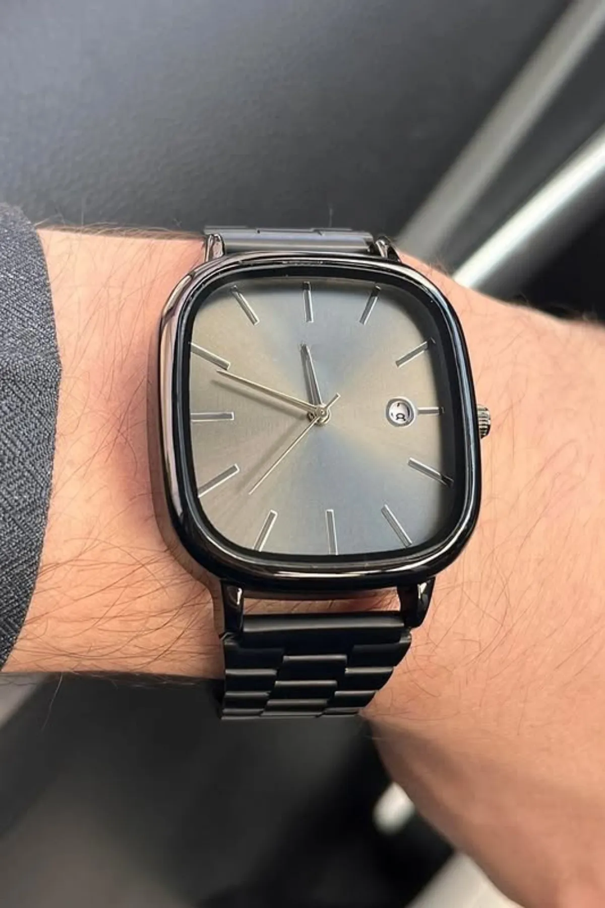 Siyah Takvimli Erkek Kol Saati