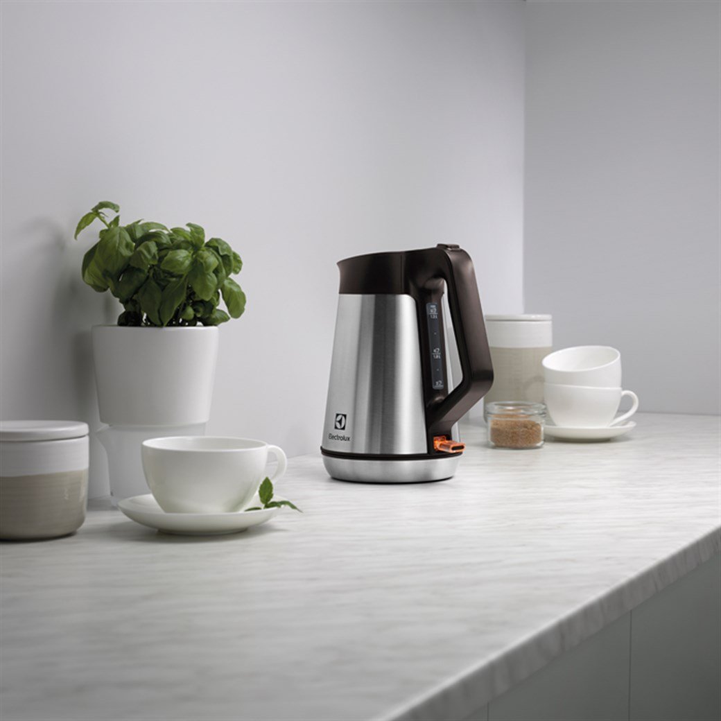 ELECTROLUX Creative Collection EEWA 5300 KETTLE