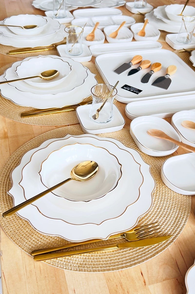 Gold Yaldızlı Modern 126 Parça 12 Kişilik Yemek ve Kahvaltı Takımı