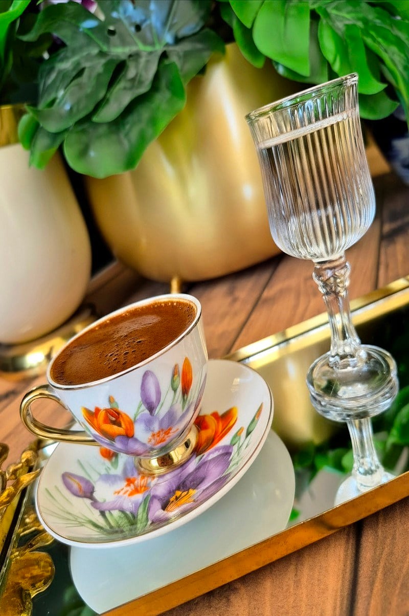 Kahve Yanı Kadeh