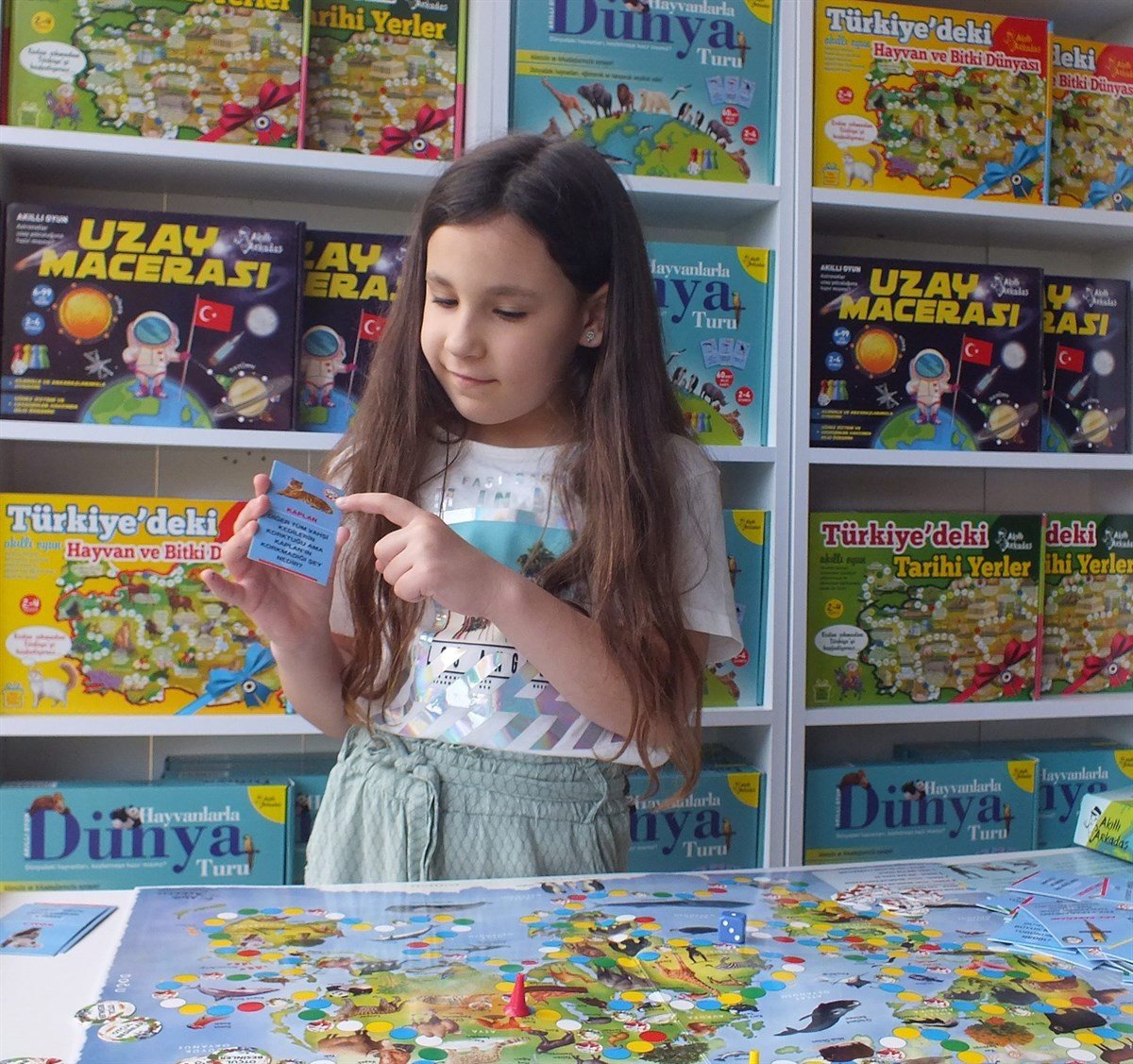 Akıllı Oyun Hayvanlarla Dünya TuruPuzzle ve Kavram OyunlarıKM004Akıllı Oyun Hayvanlarla Dünya Turu