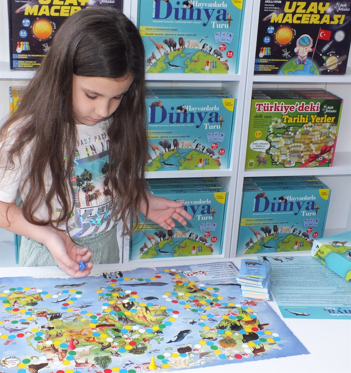 Akıllı Oyun Hayvanlarla Dünya TuruPuzzle ve Kavram OyunlarıKM004Akıllı Oyun Hayvanlarla Dünya Turu