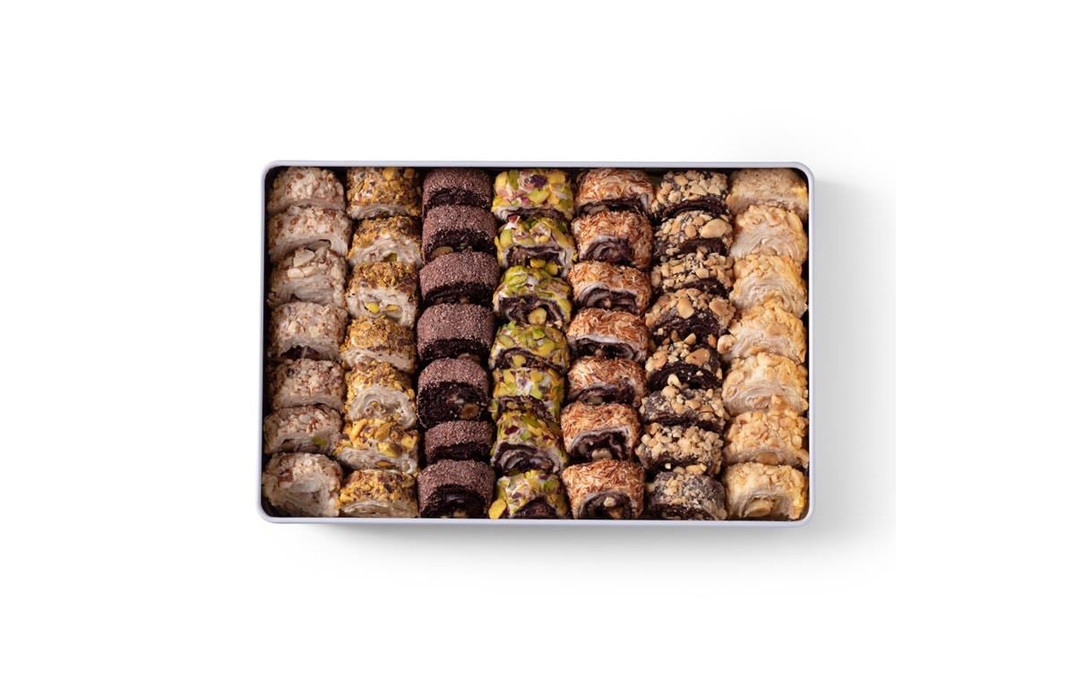 Metal kutuda hediyelik ürünlerMetal Kutuda Karışık Sarma Lokum 1kg