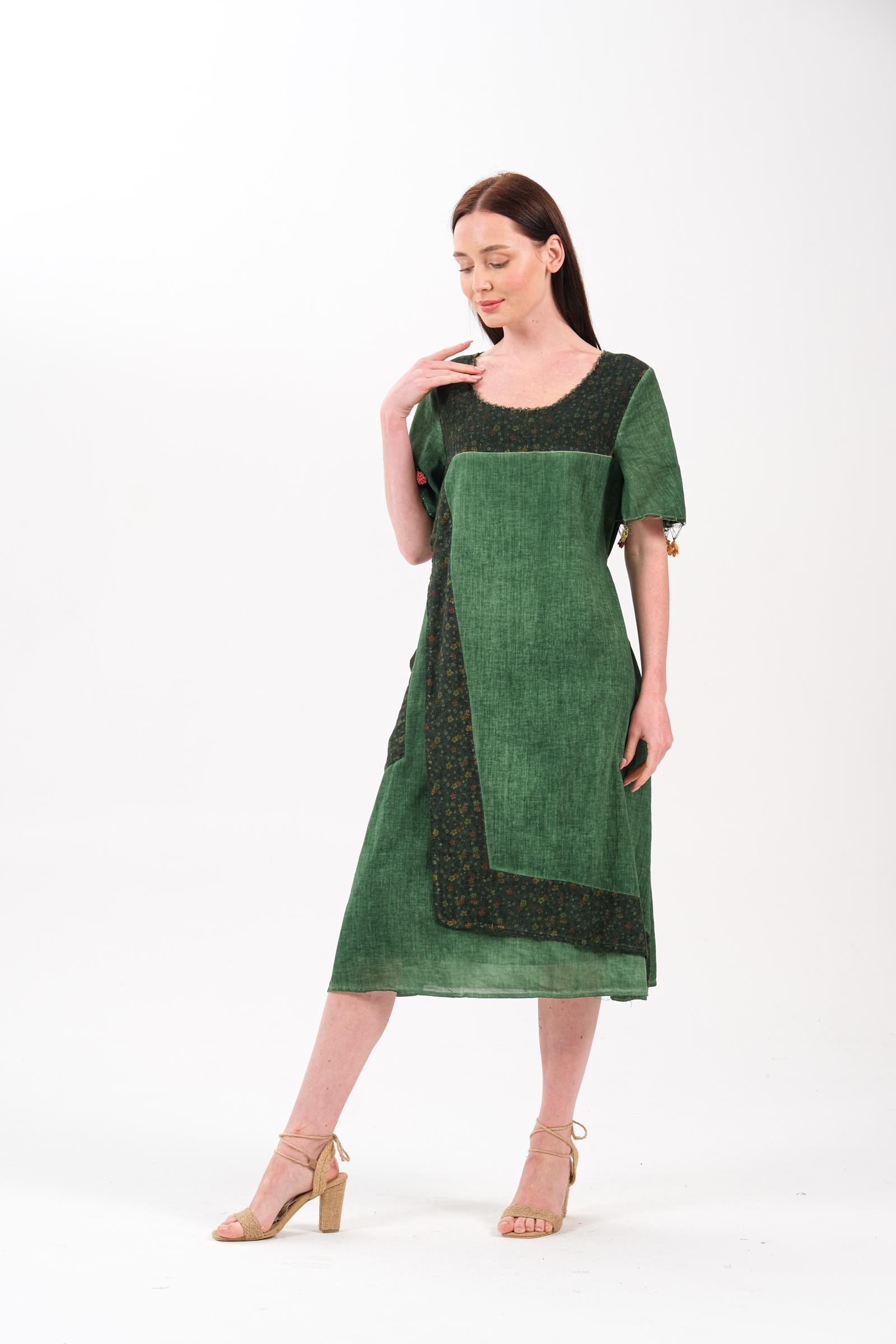 3072 K.Yeşil Desenli Battal Elbise