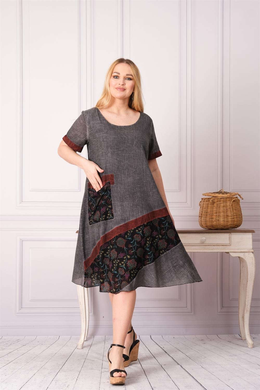 9026 Antrasit Elbise