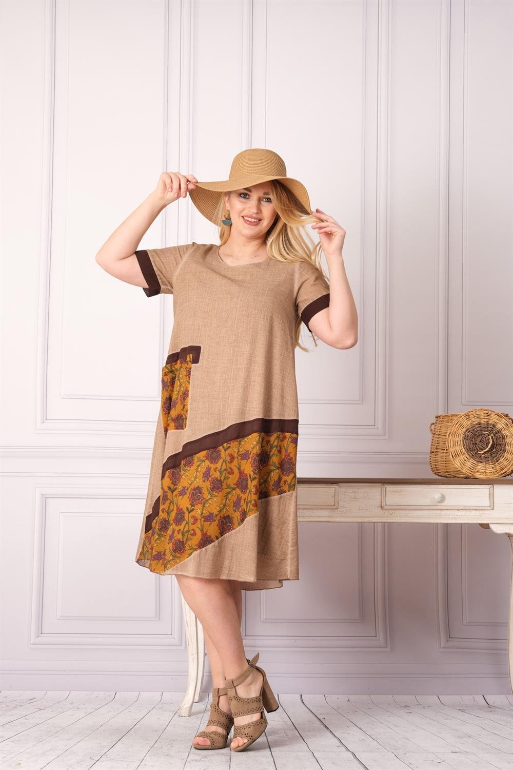 9026 Camel Elbise