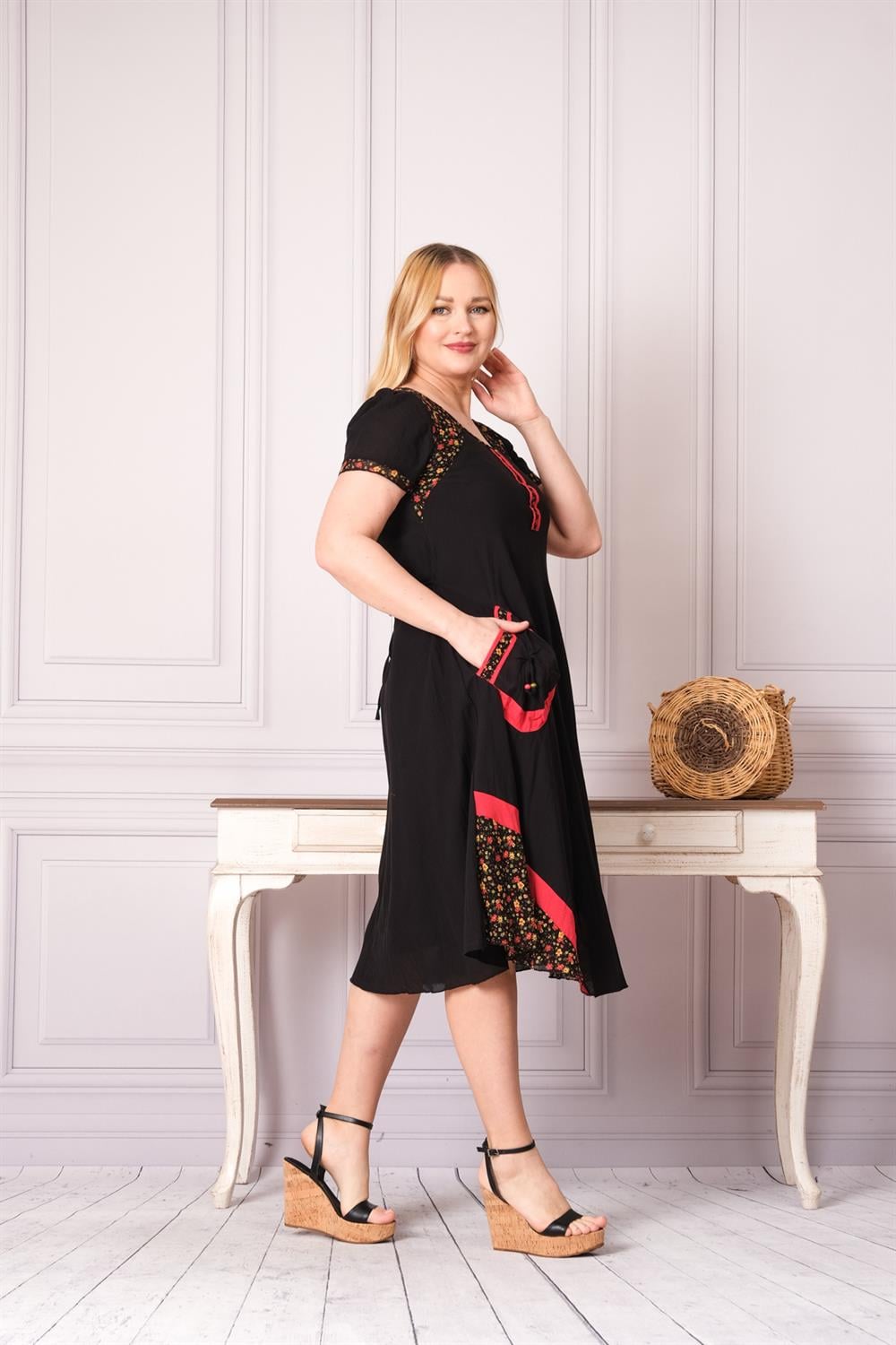 9080 Siyah Elbise