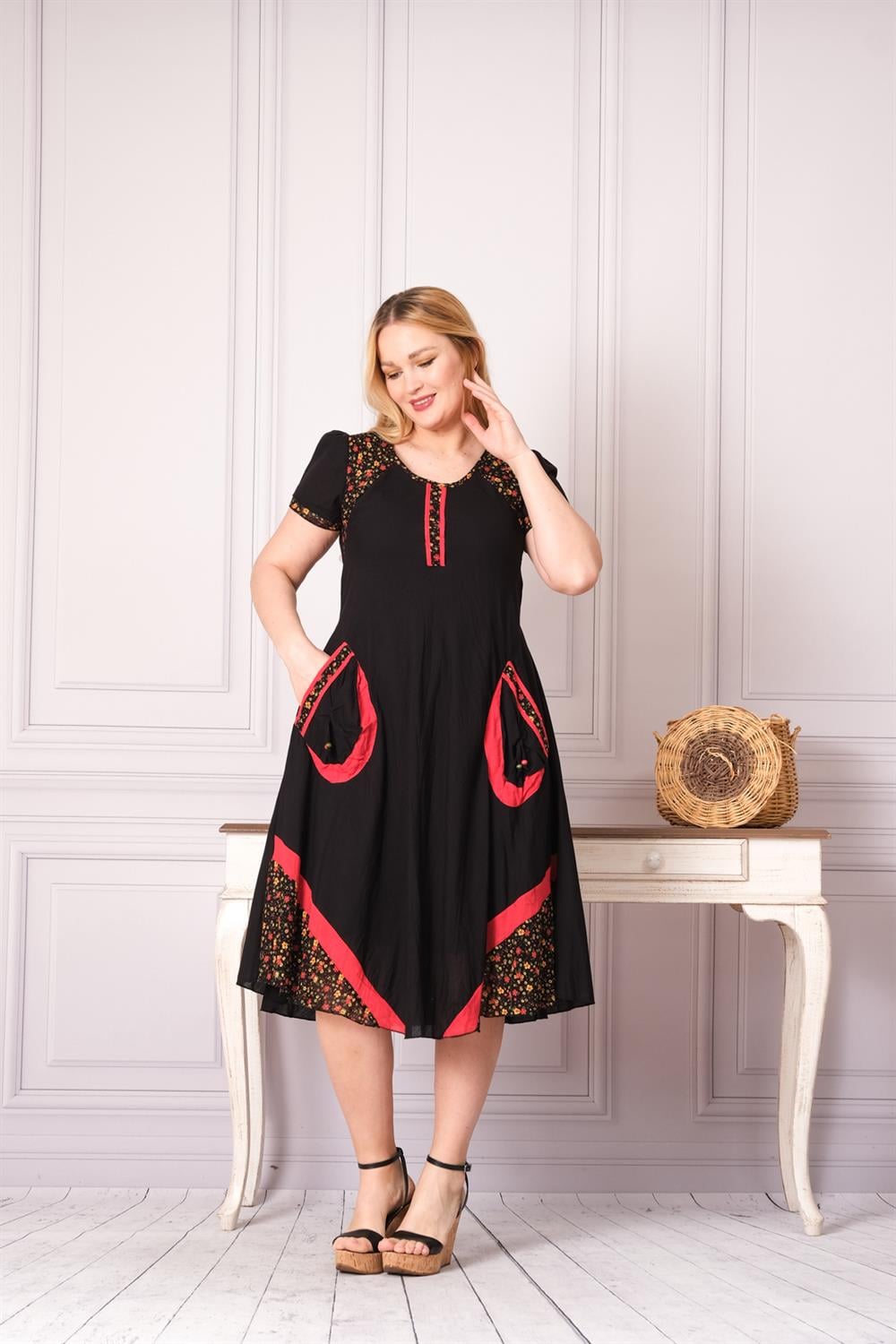 9080 Siyah Elbise