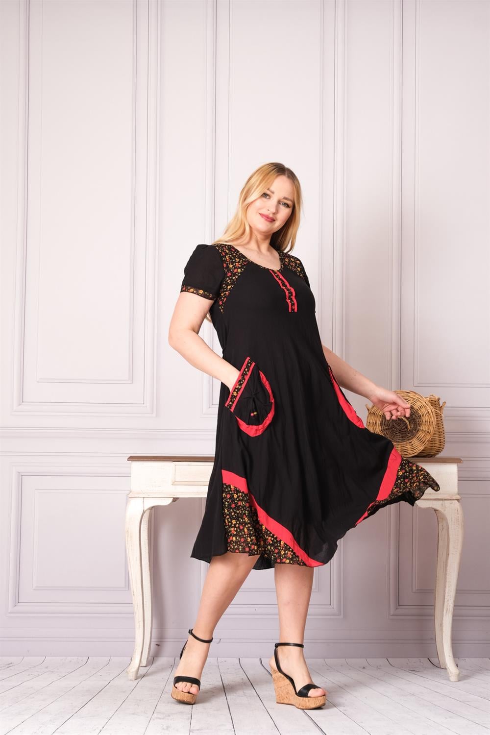 9080 Siyah Elbise