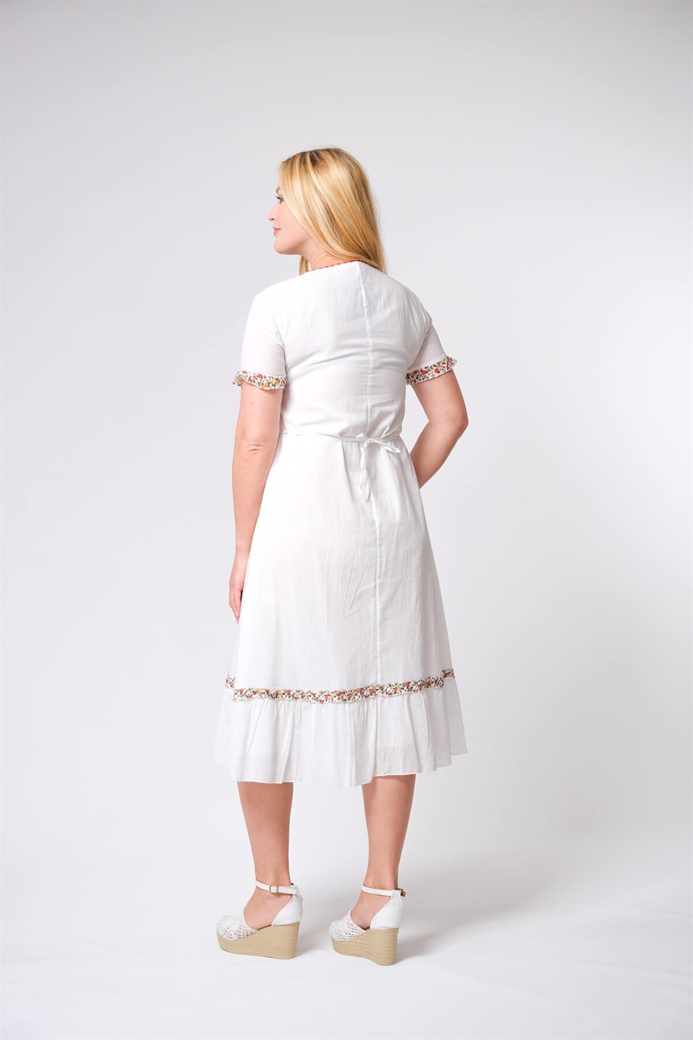 9088- Beyaz Elbise