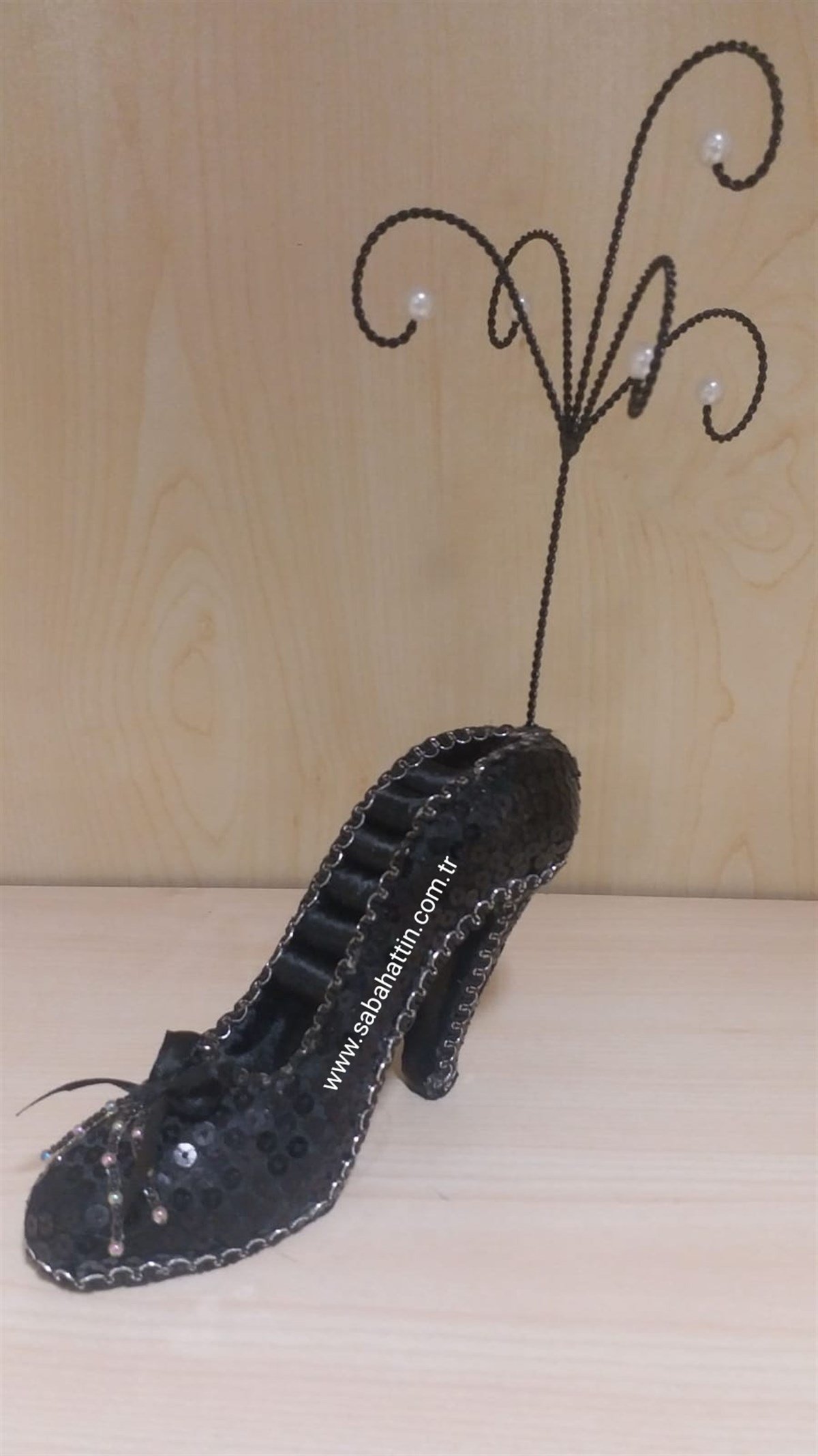 AYAKKABI TAKI ASKISI , SHOES JEWELRY DISPLAY